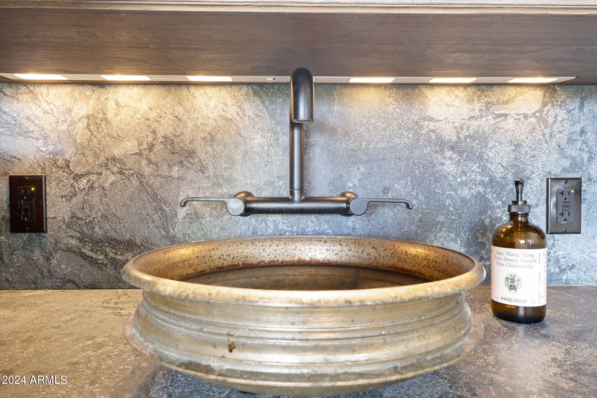 7005 E Jackrabbit Road