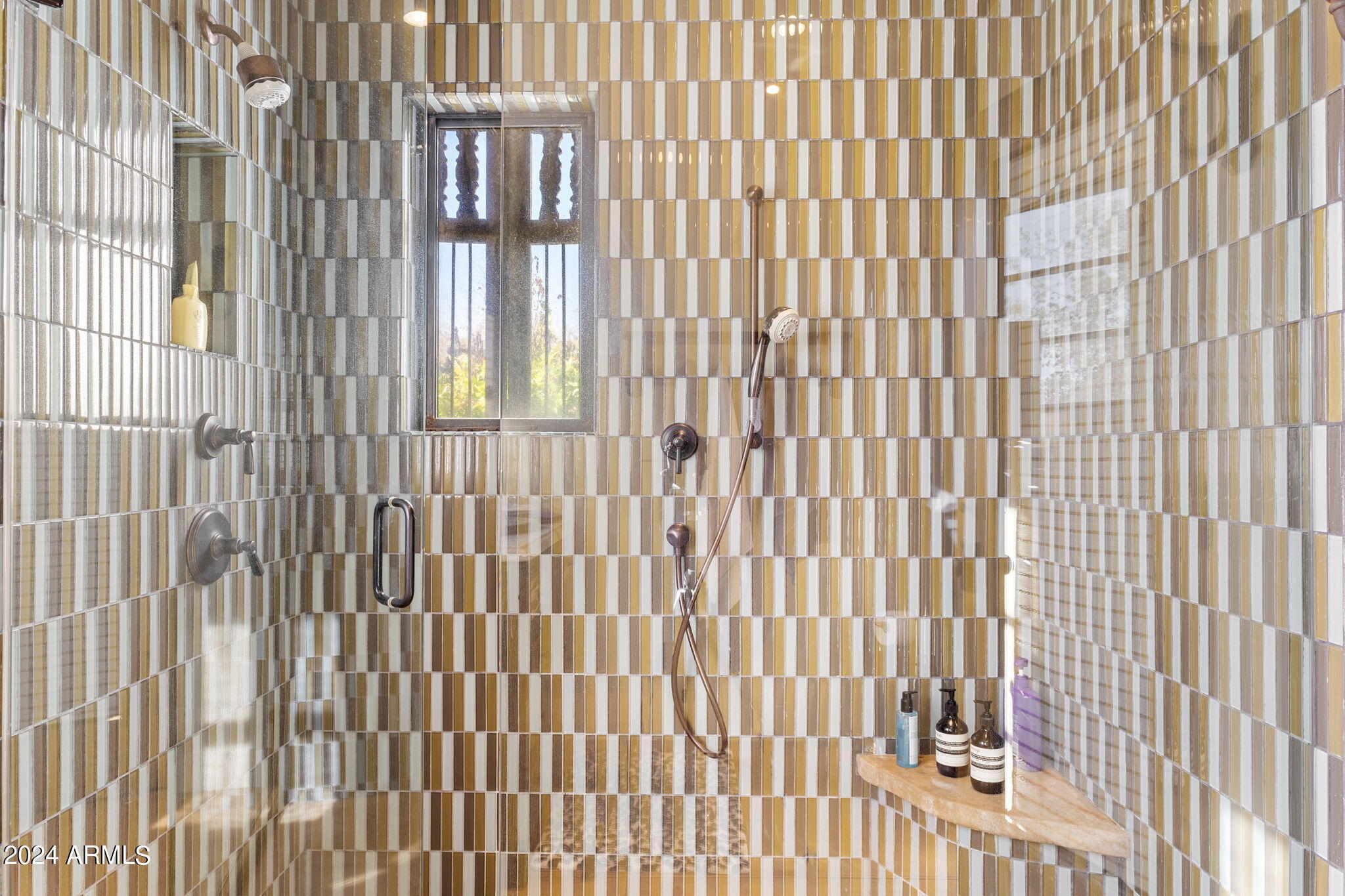 7005 E Jackrabbit Road