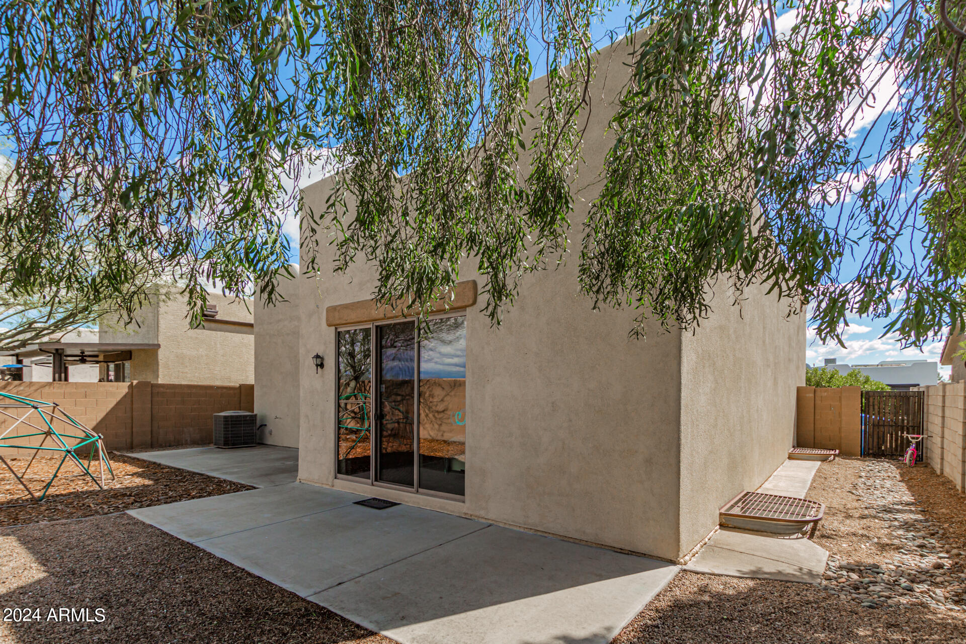 3956 W SALTER Drive