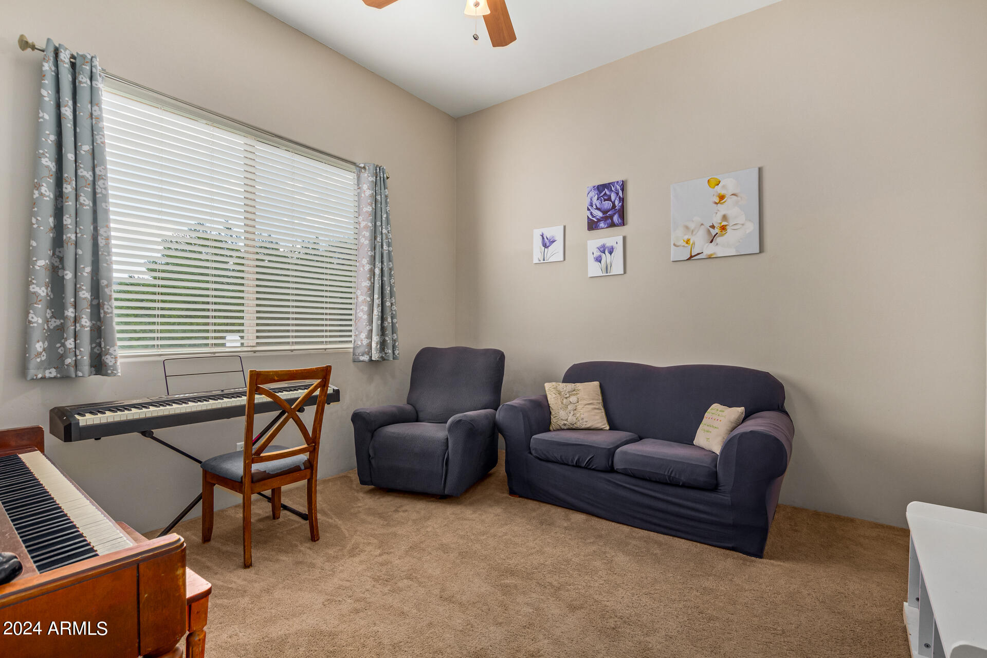 3956 W SALTER Drive