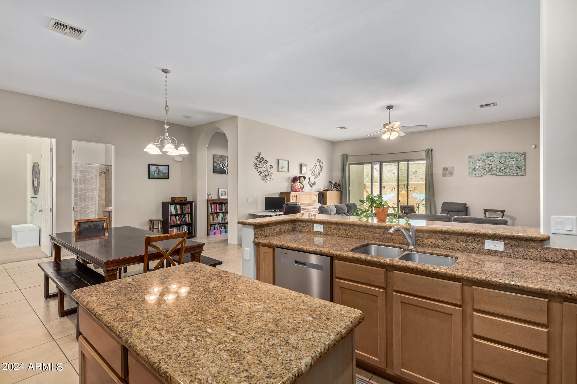 3956 W SALTER Drive