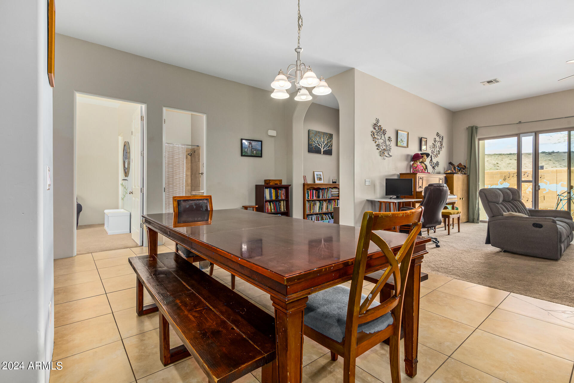 3956 W SALTER Drive