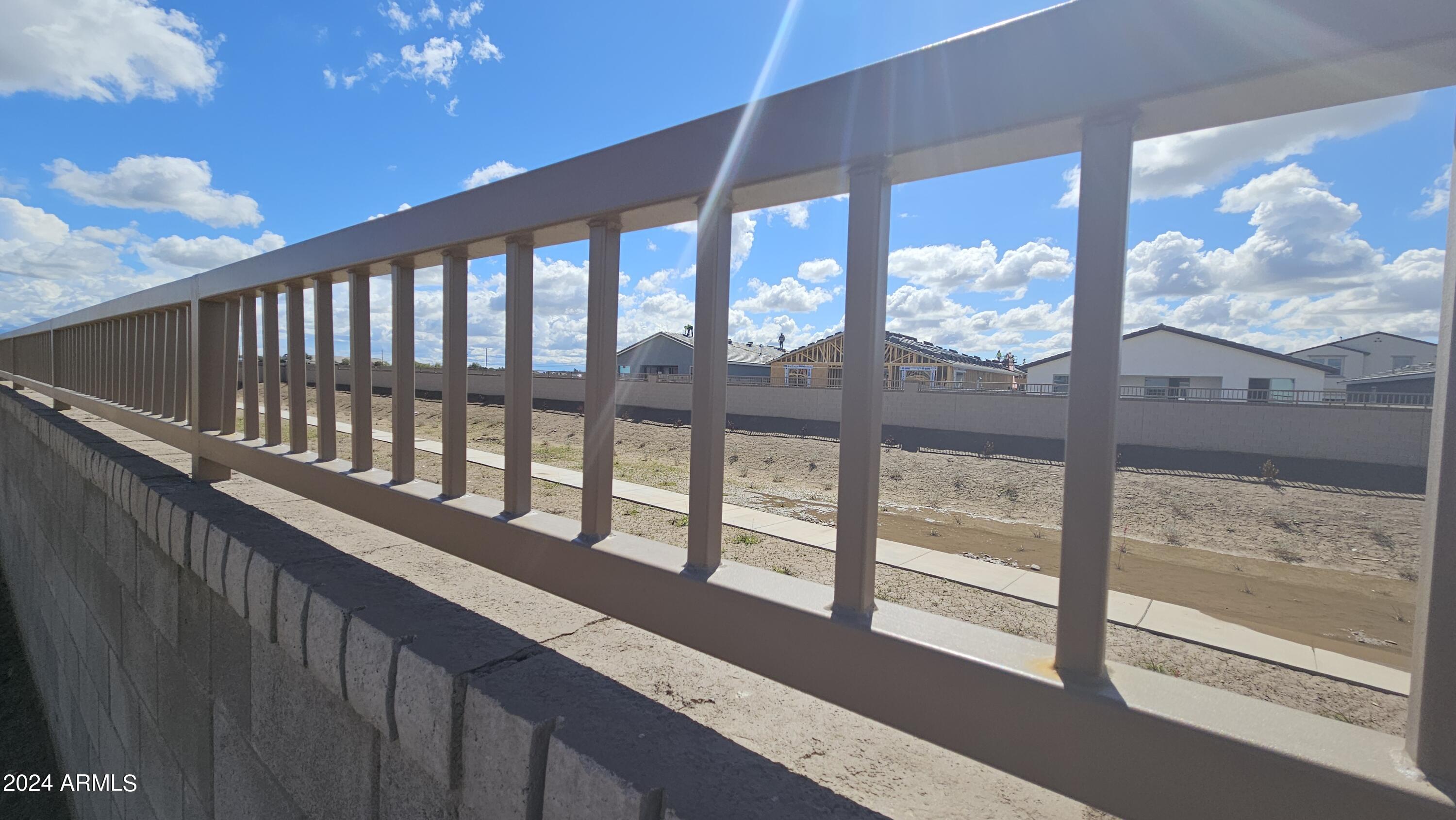 1947 E LARIAT Avenue