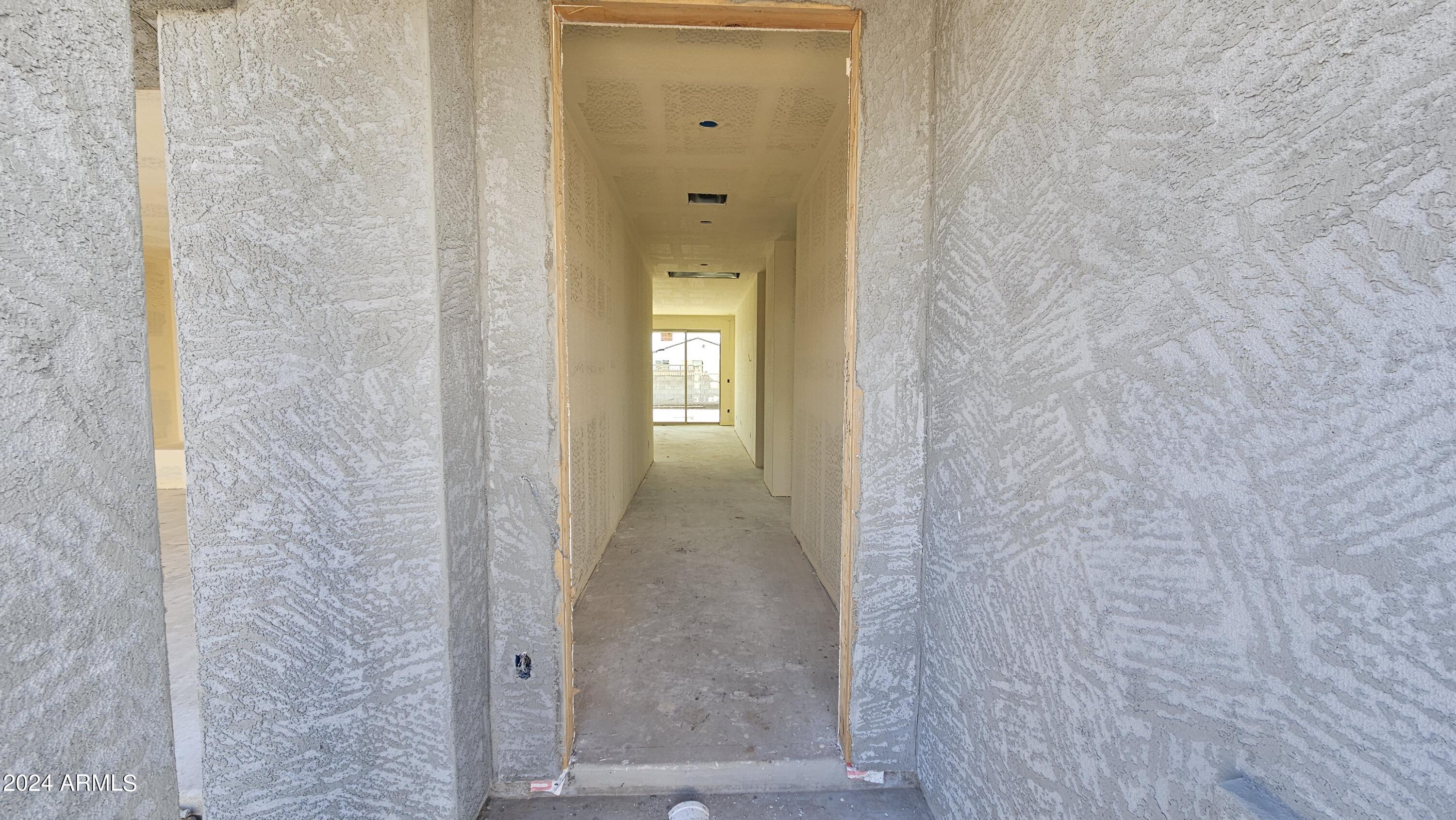 1947 E LARIAT Avenue