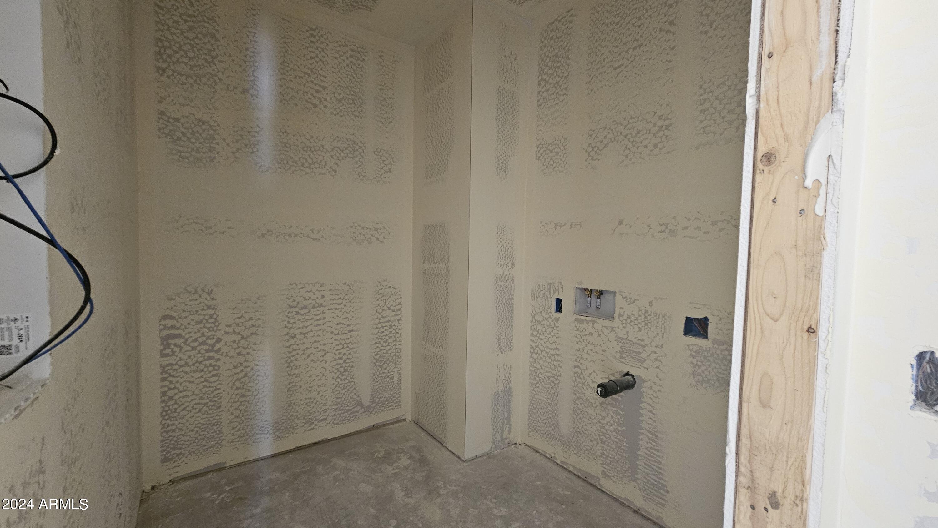 1947 E LARIAT Avenue