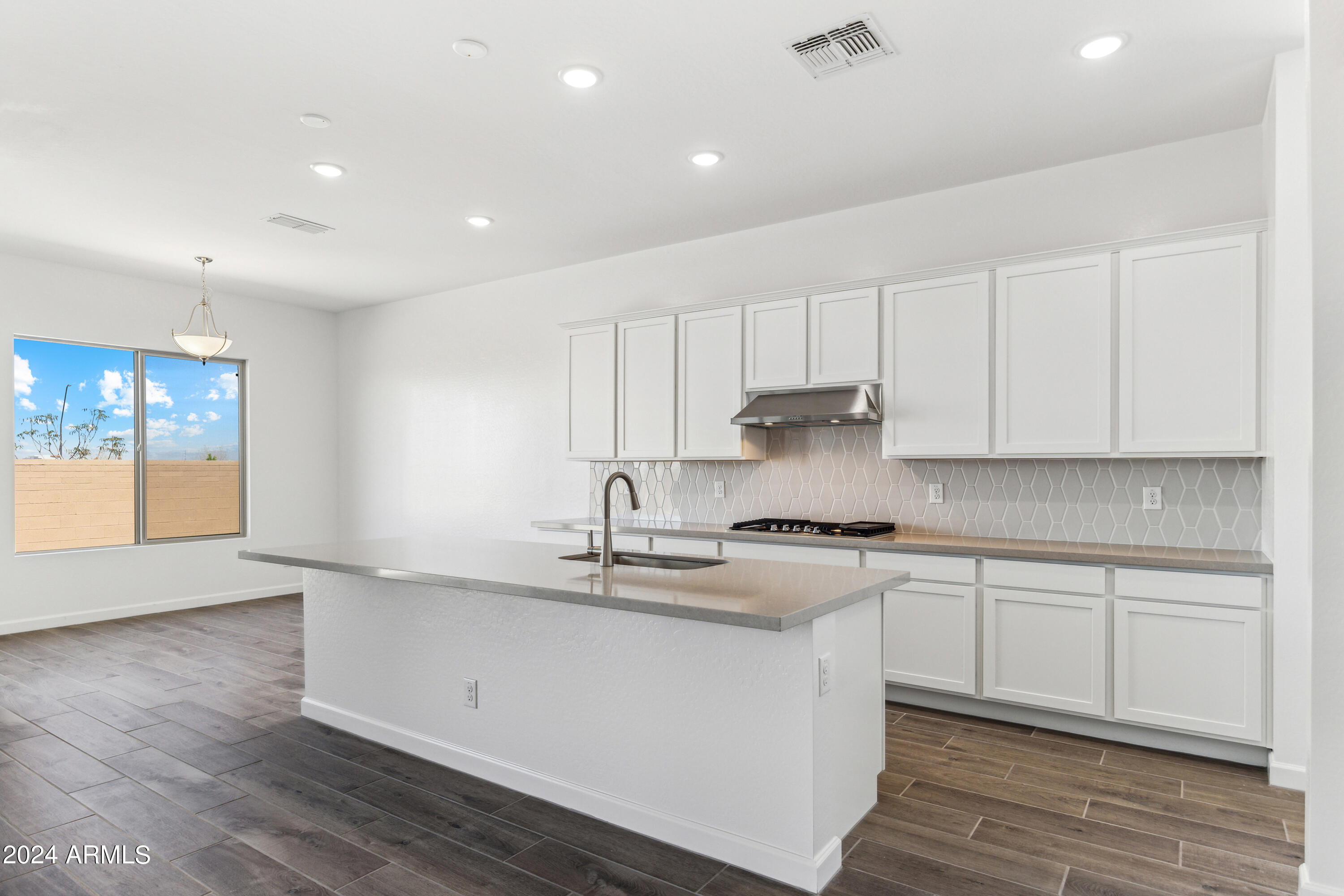 22628 E LORDS Way
