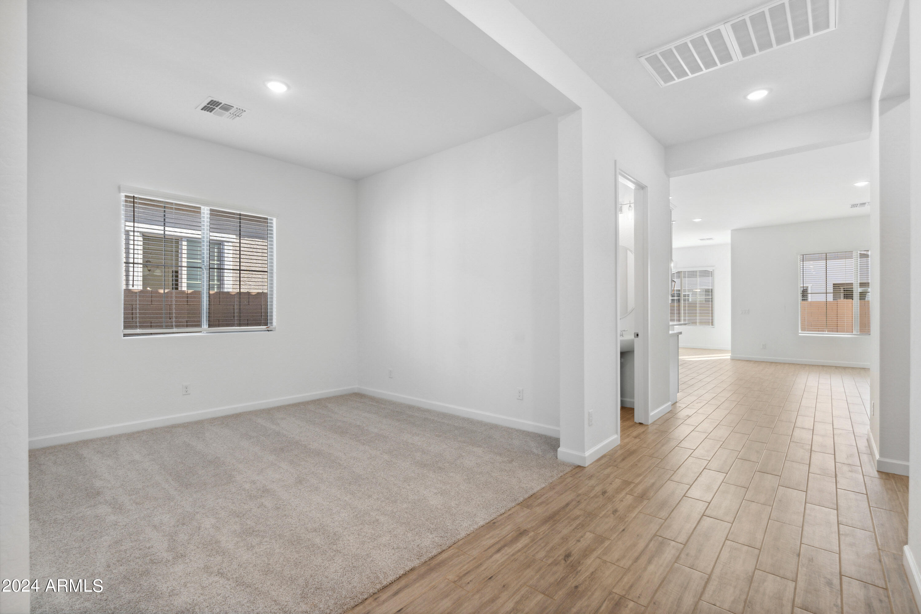 22649 E ROUNDUP Way