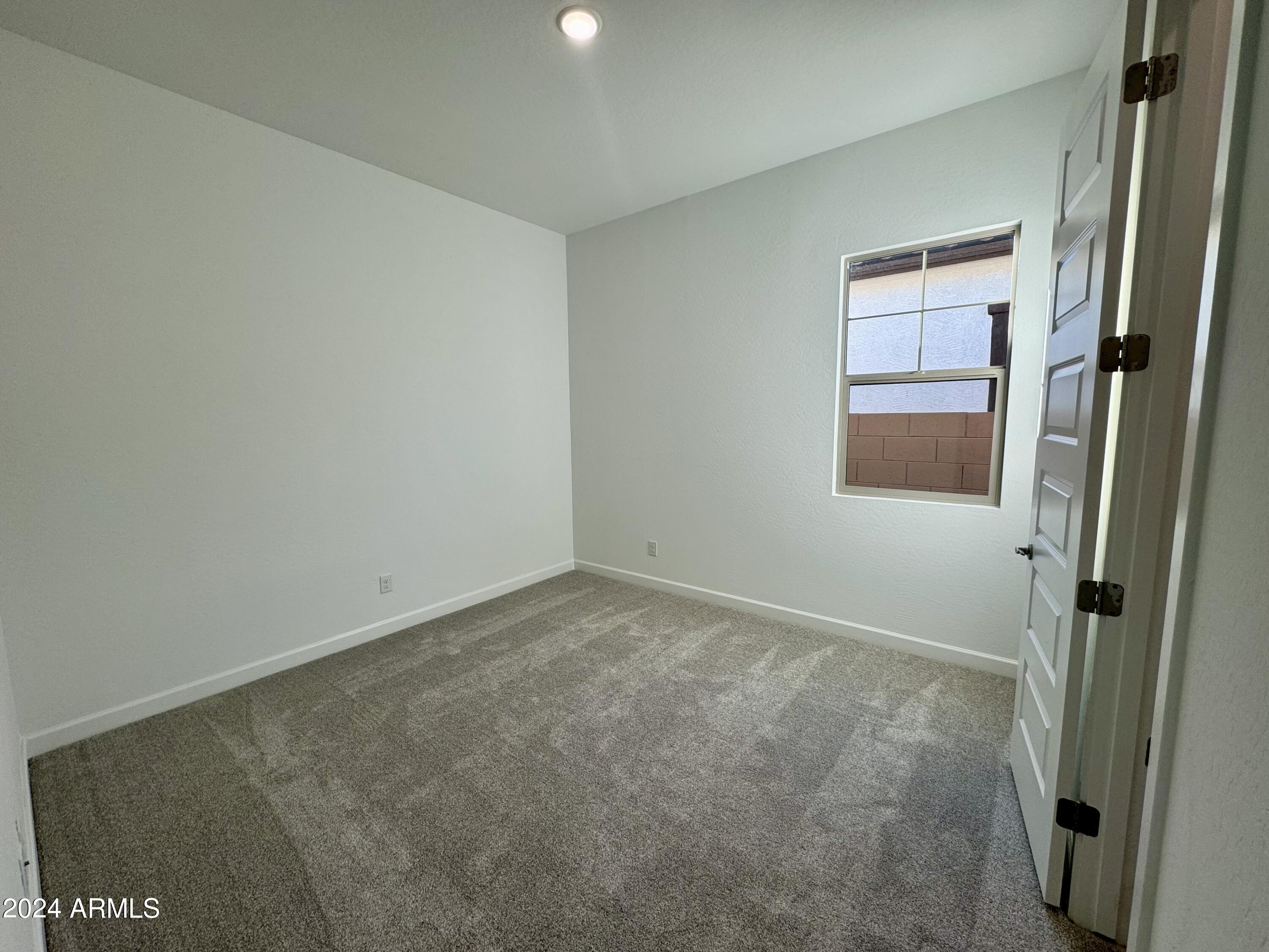 22657 E ROUNDUP Way