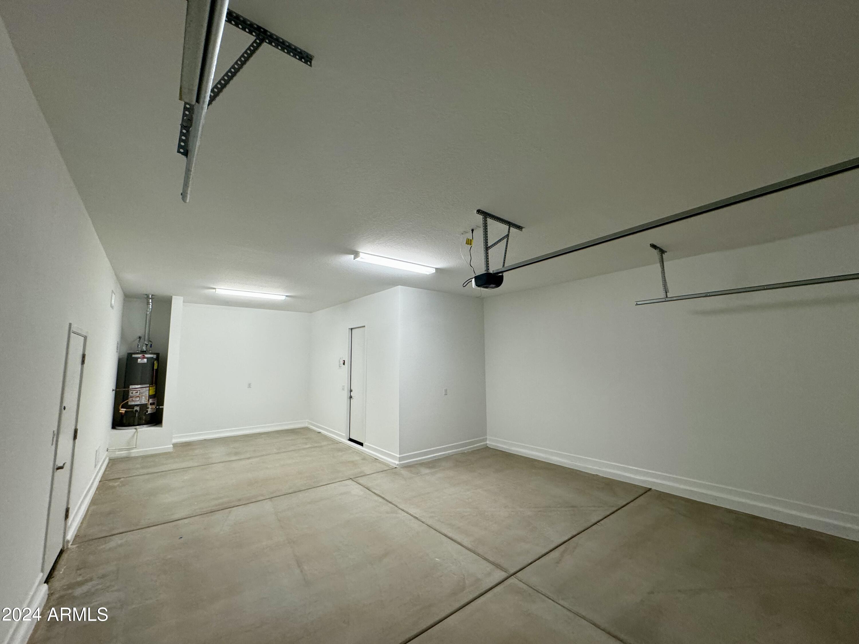 22657 E ROUNDUP Way