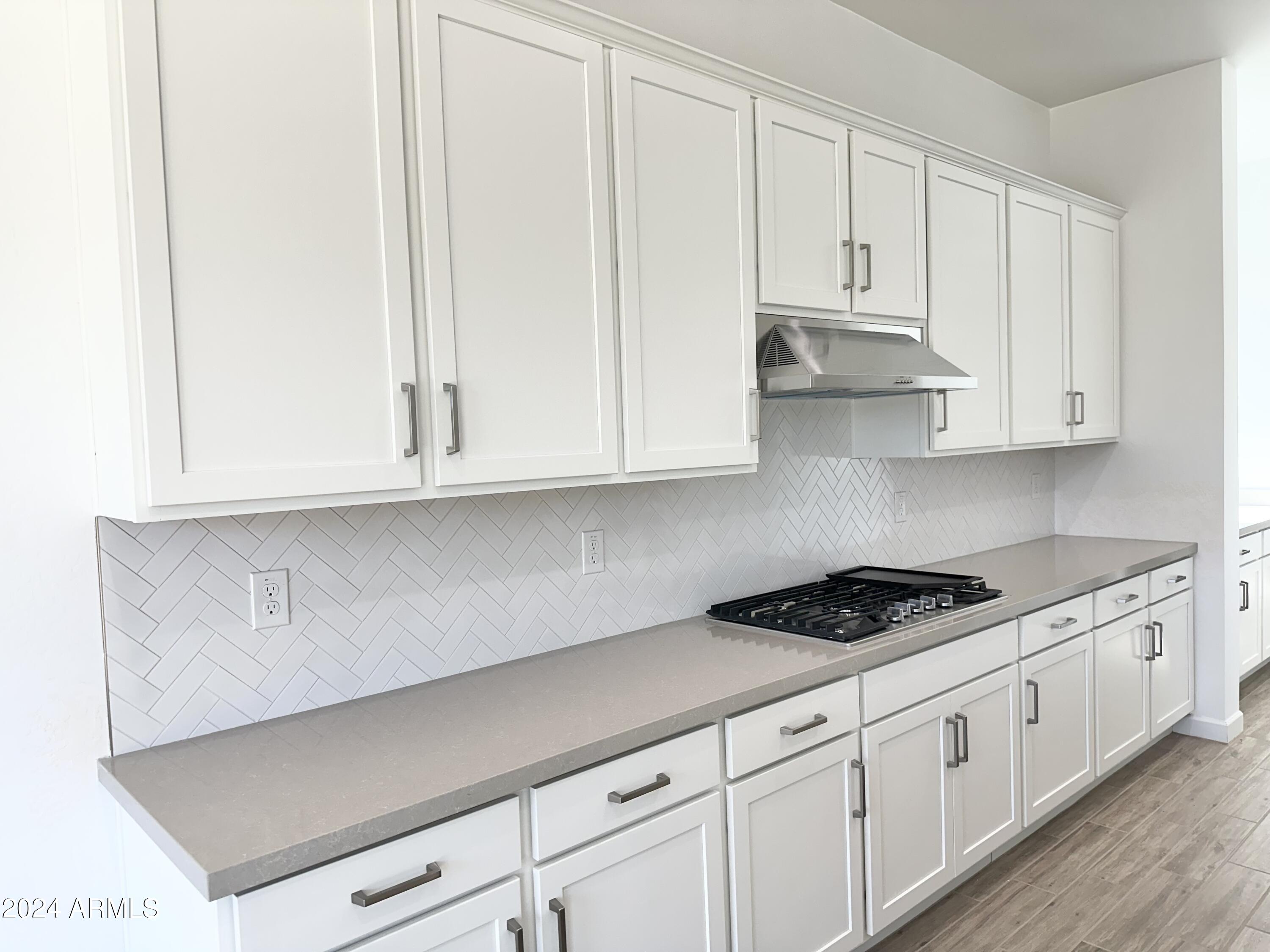 22657 E ROUNDUP Way
