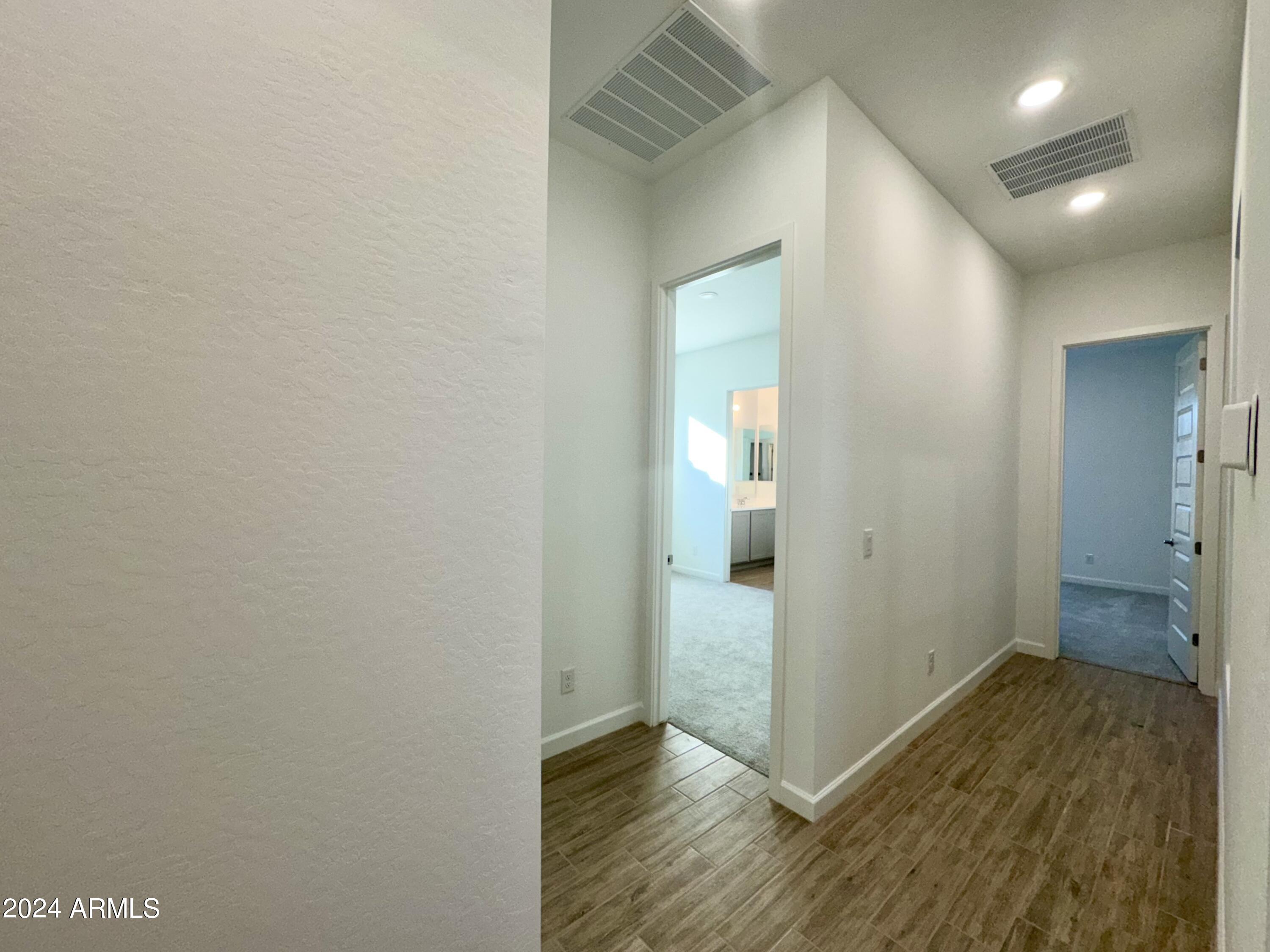 22657 E ROUNDUP Way