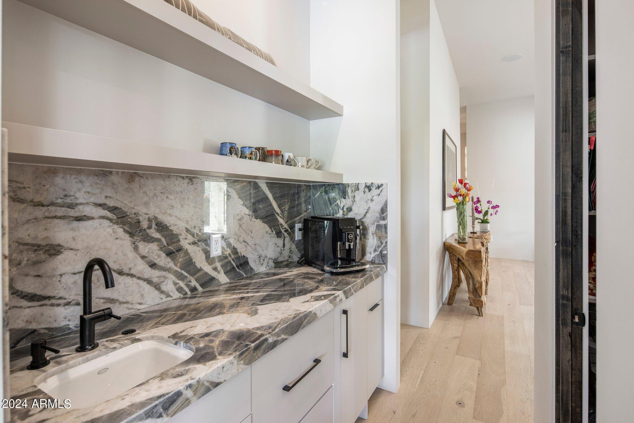 7530 E SUNDOWN Court