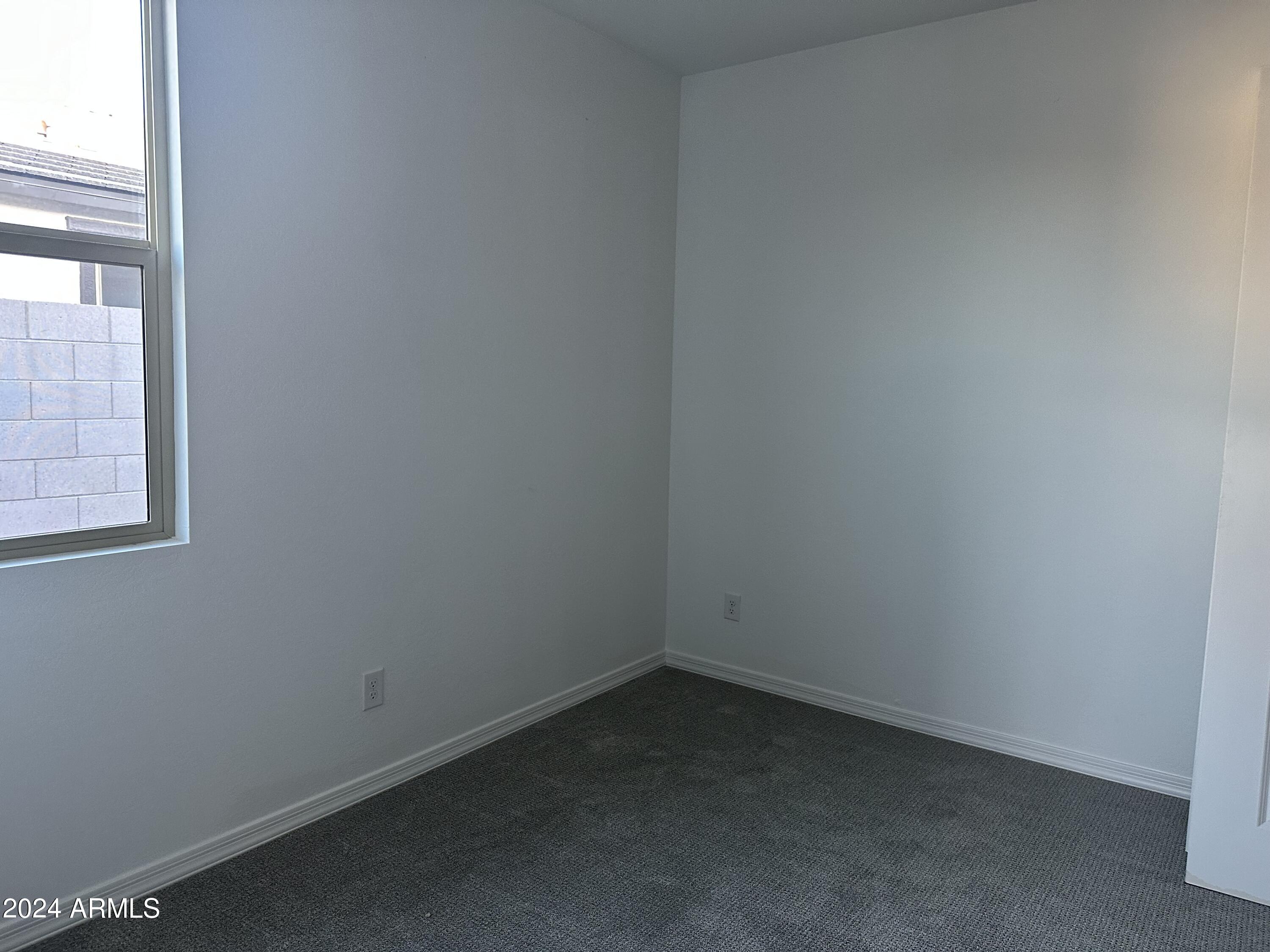 5523 W THURMAN Drive