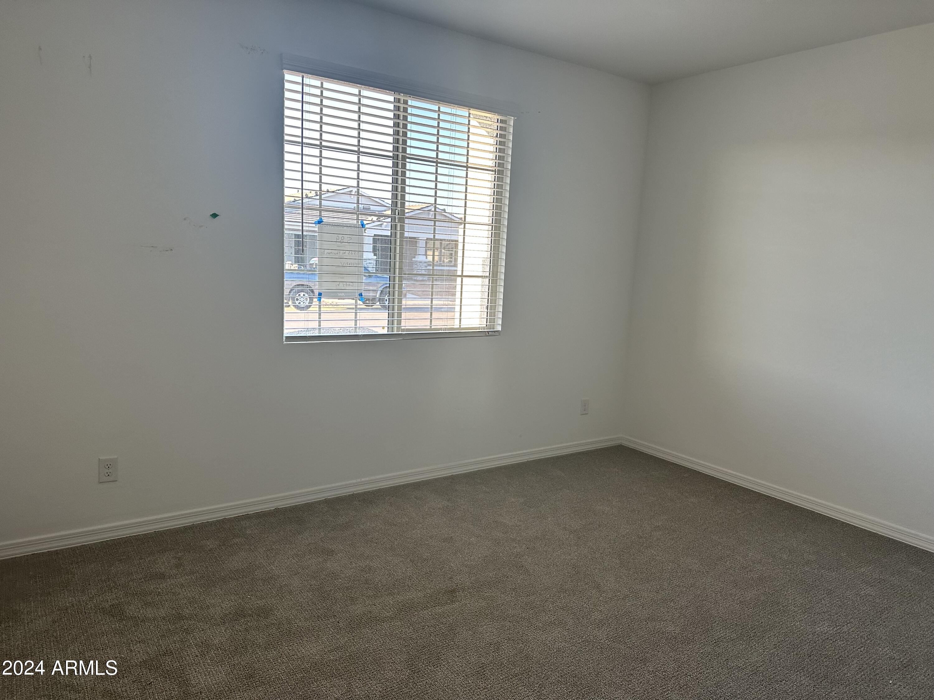 5523 W THURMAN Drive