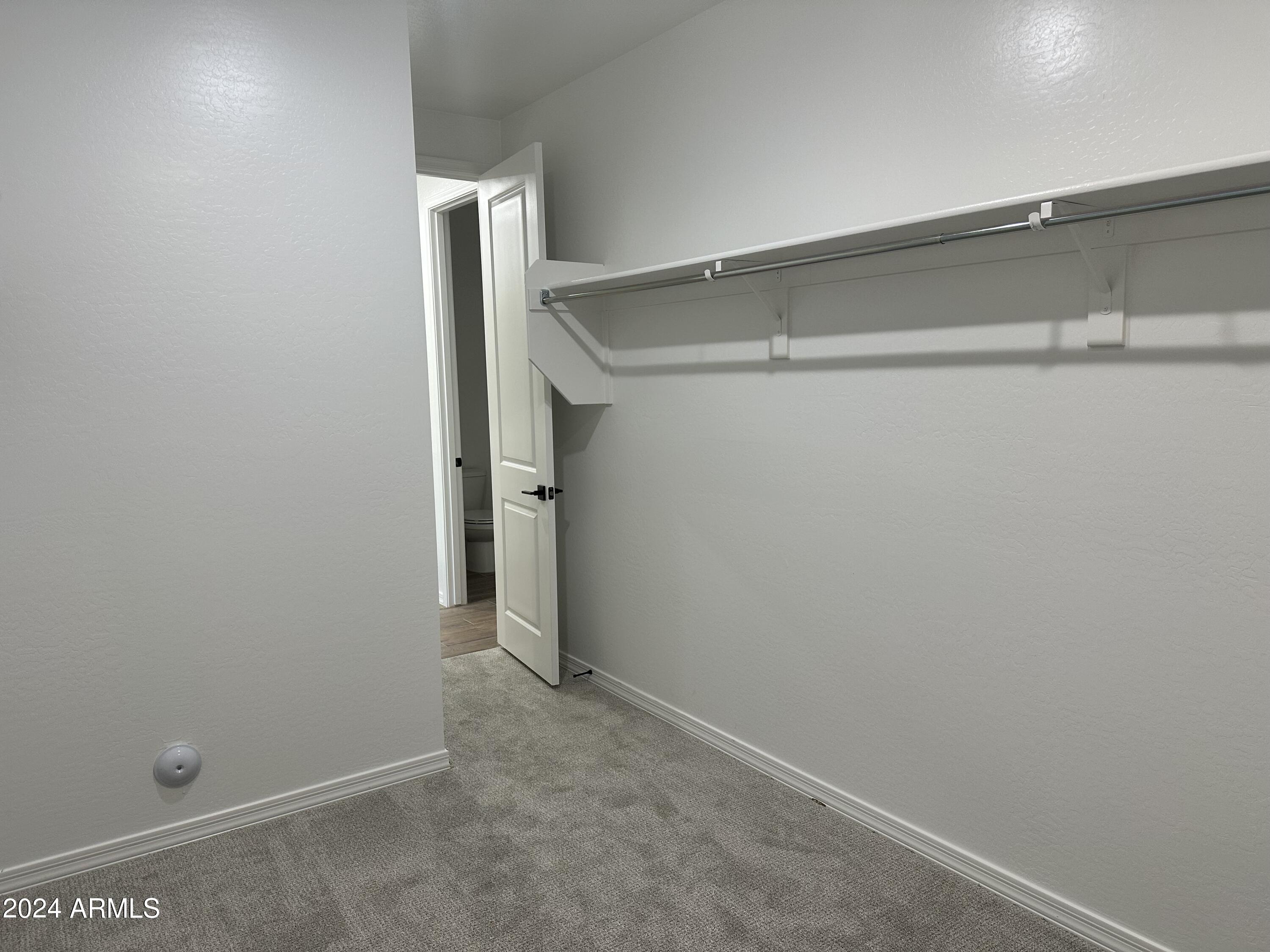 5523 W THURMAN Drive