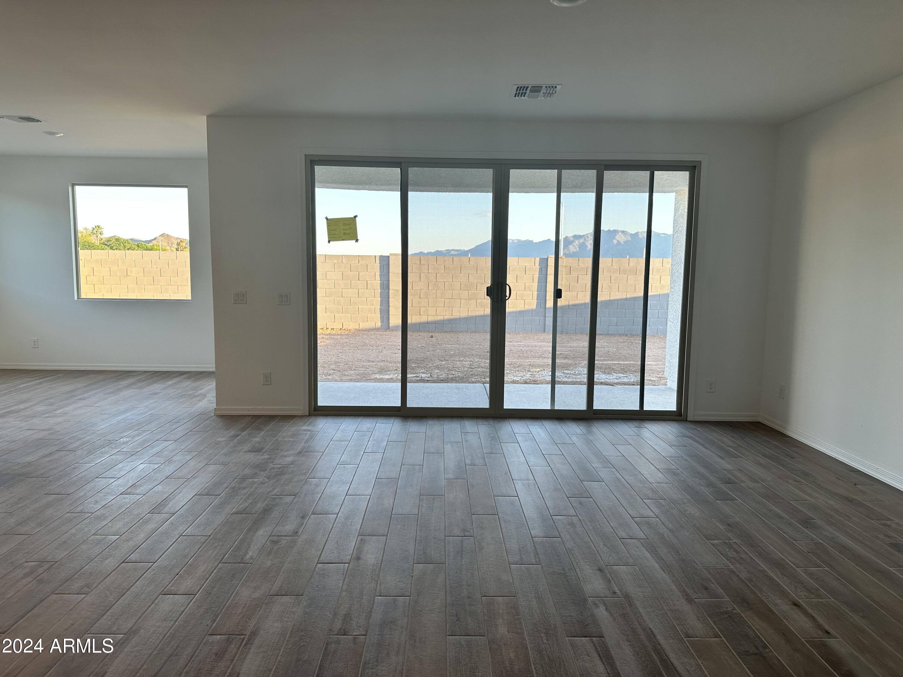 5523 W THURMAN Drive