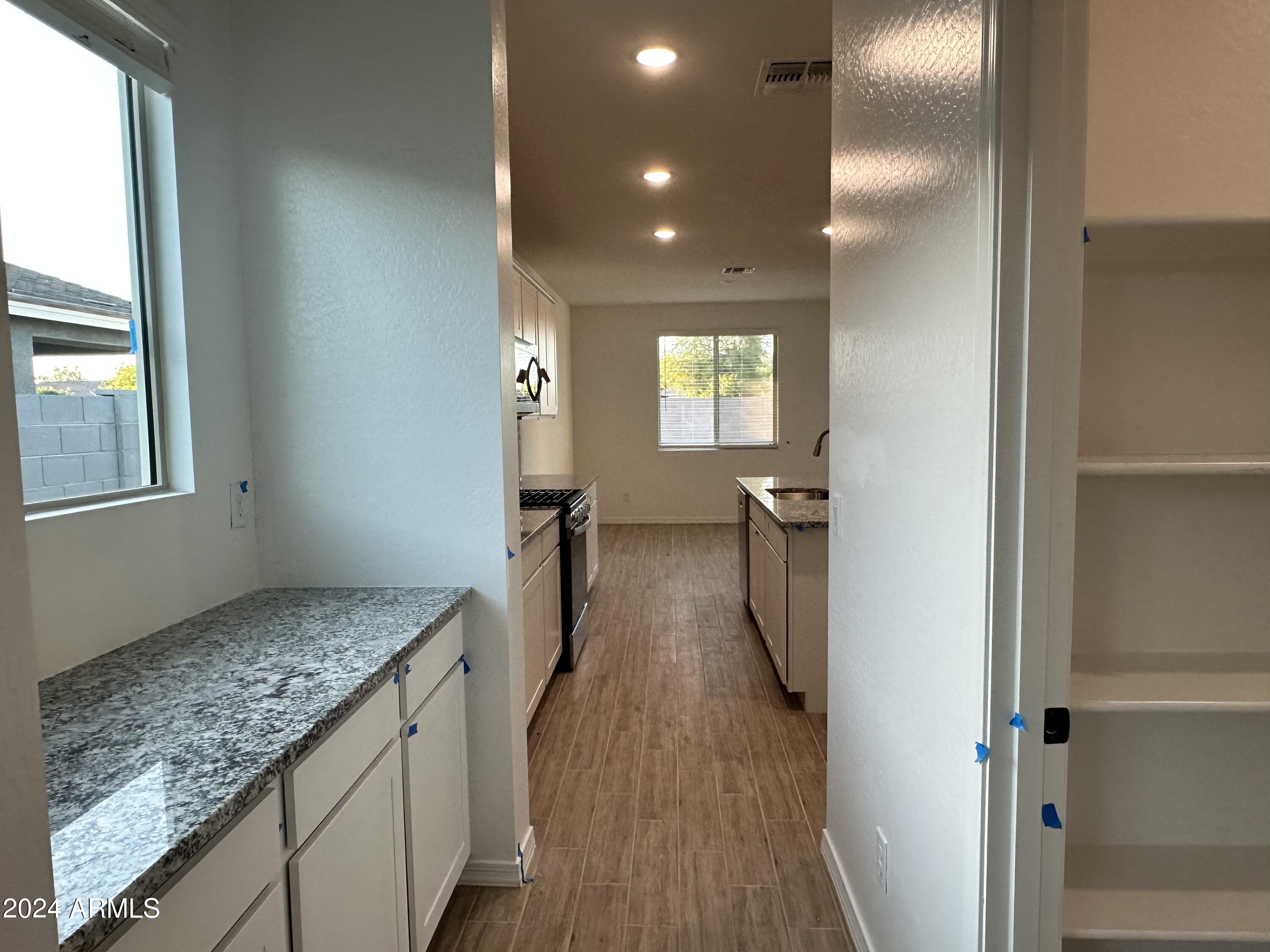 5524 W THURMAN Drive