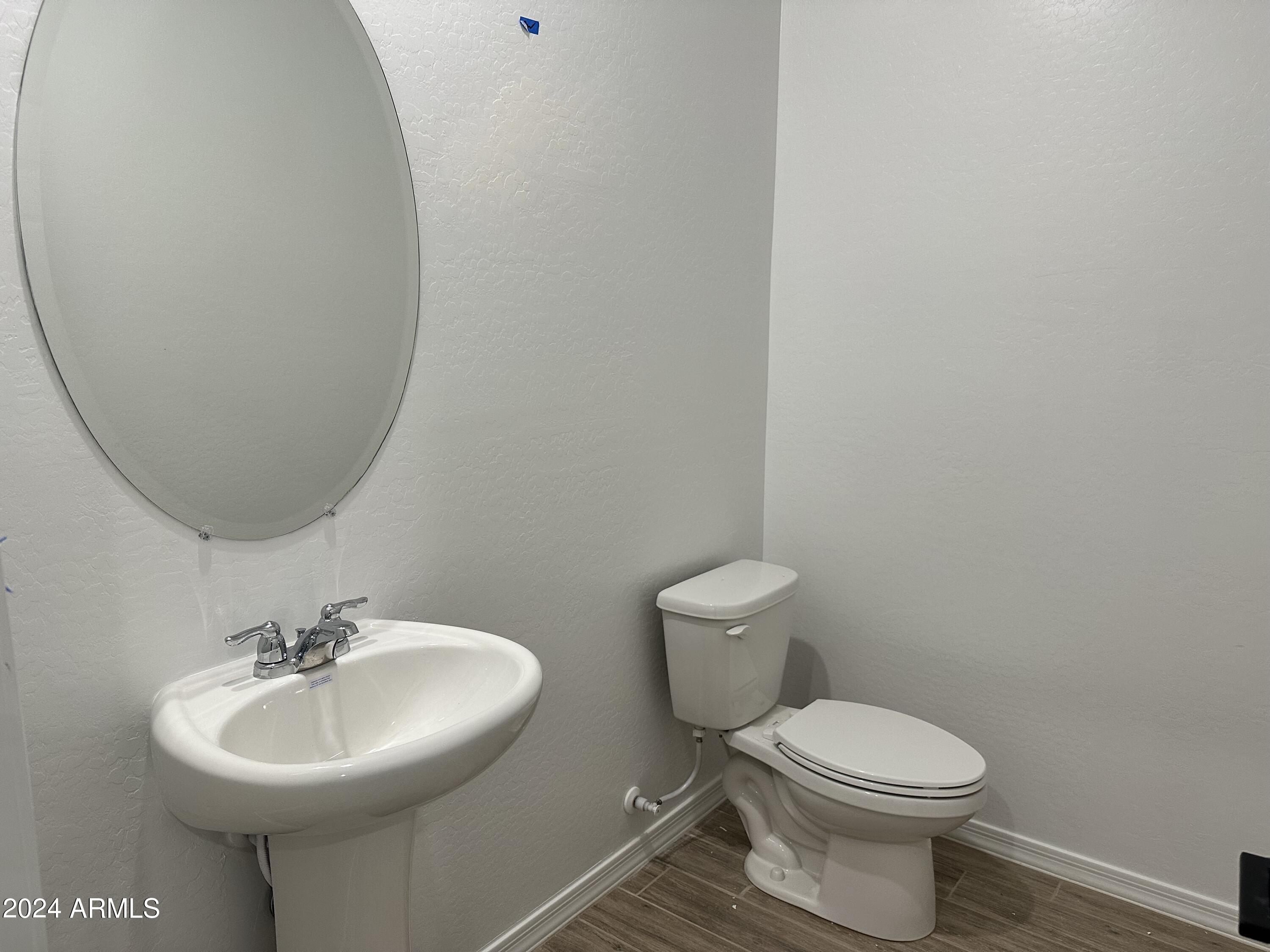 5524 W THURMAN Drive