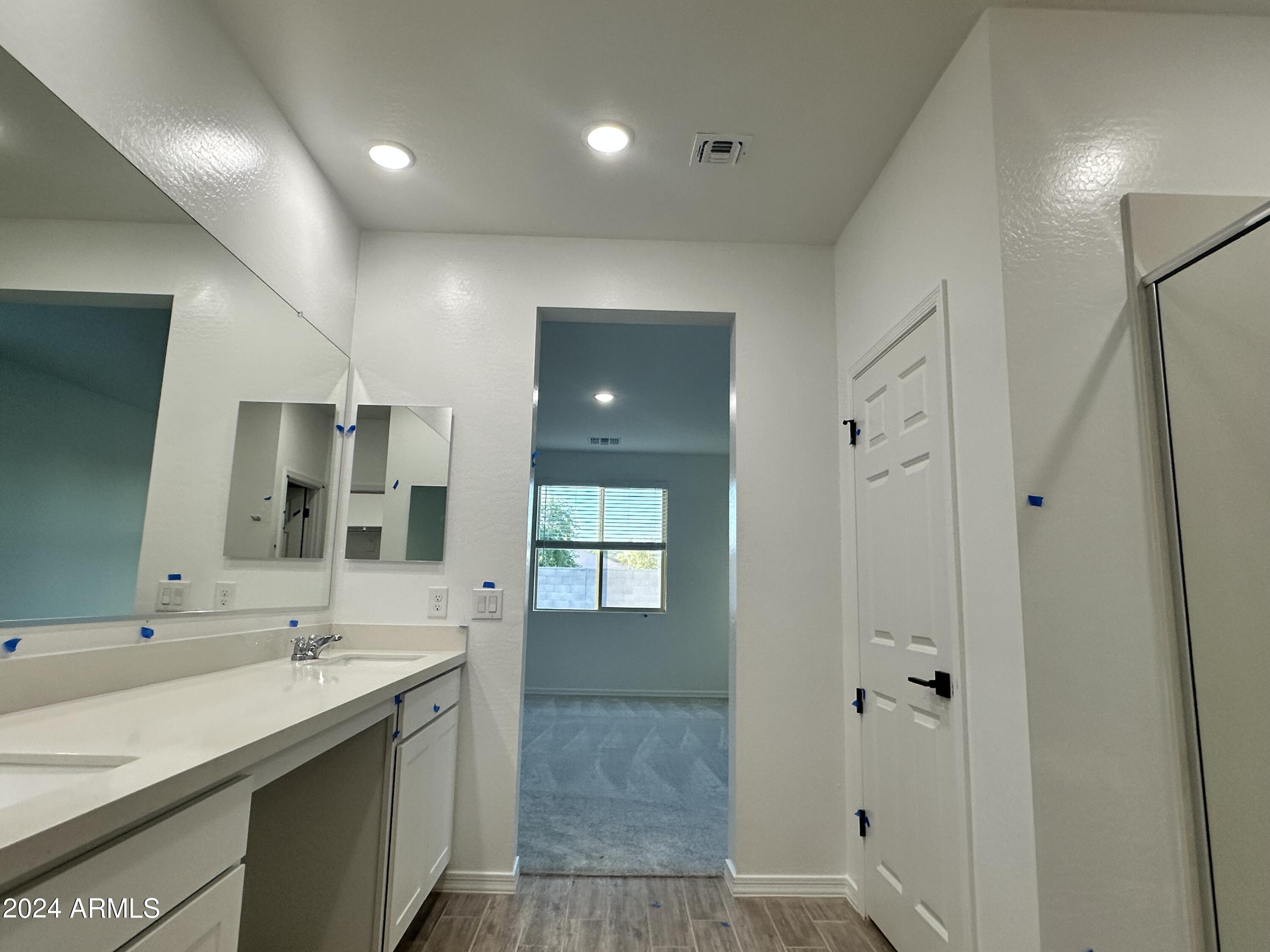 5524 W THURMAN Drive