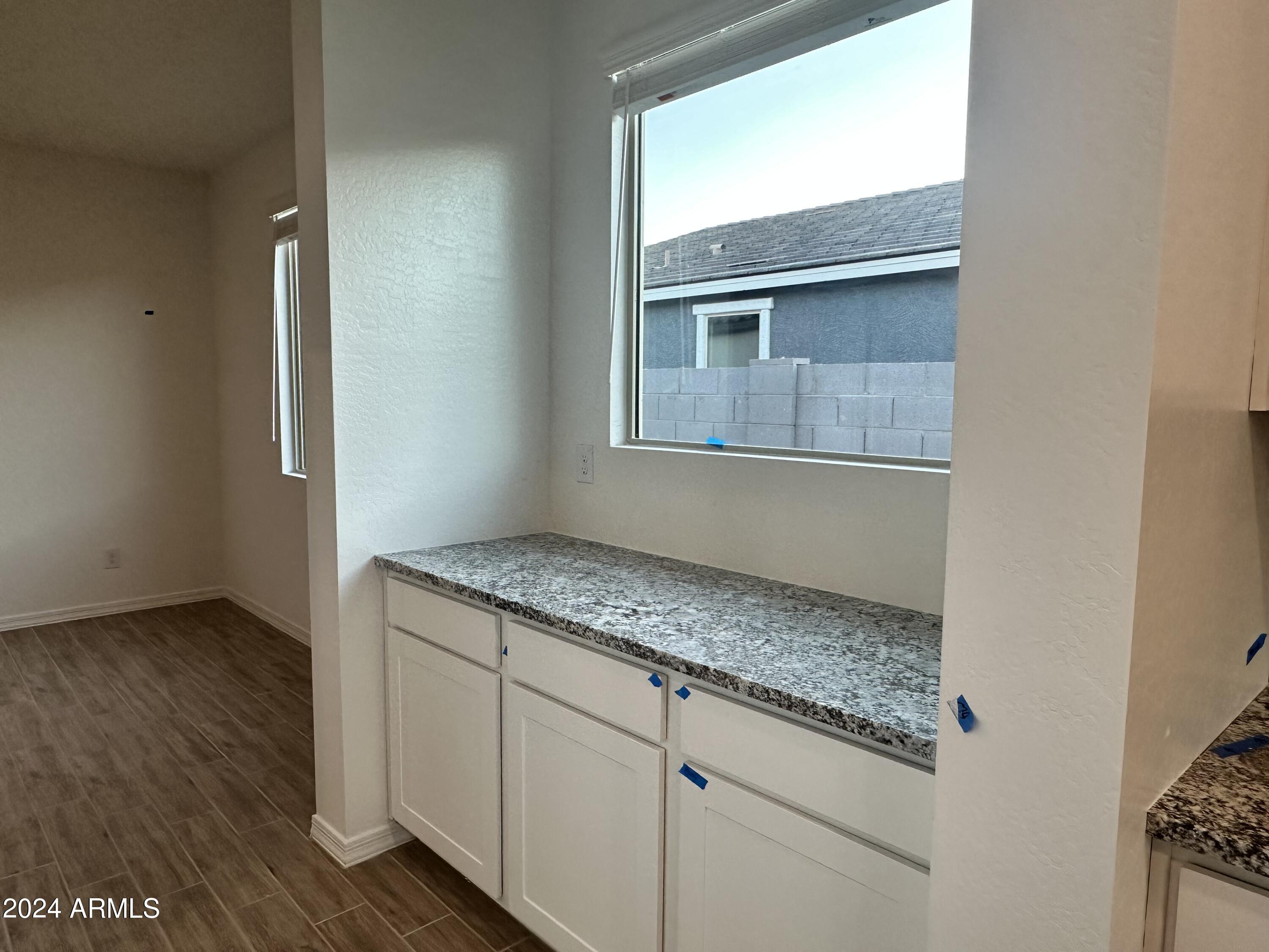 5524 W THURMAN Drive