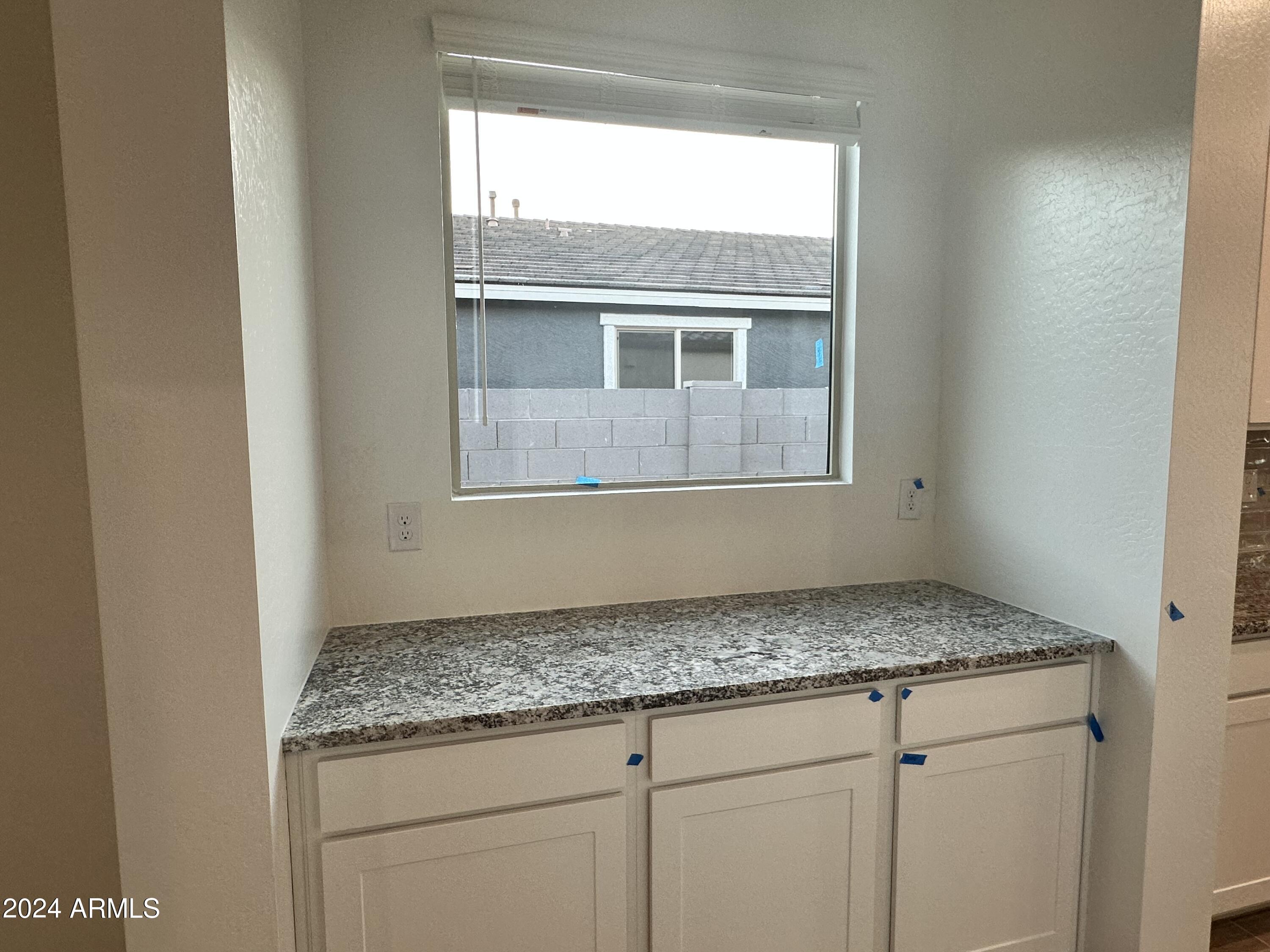 5524 W THURMAN Drive