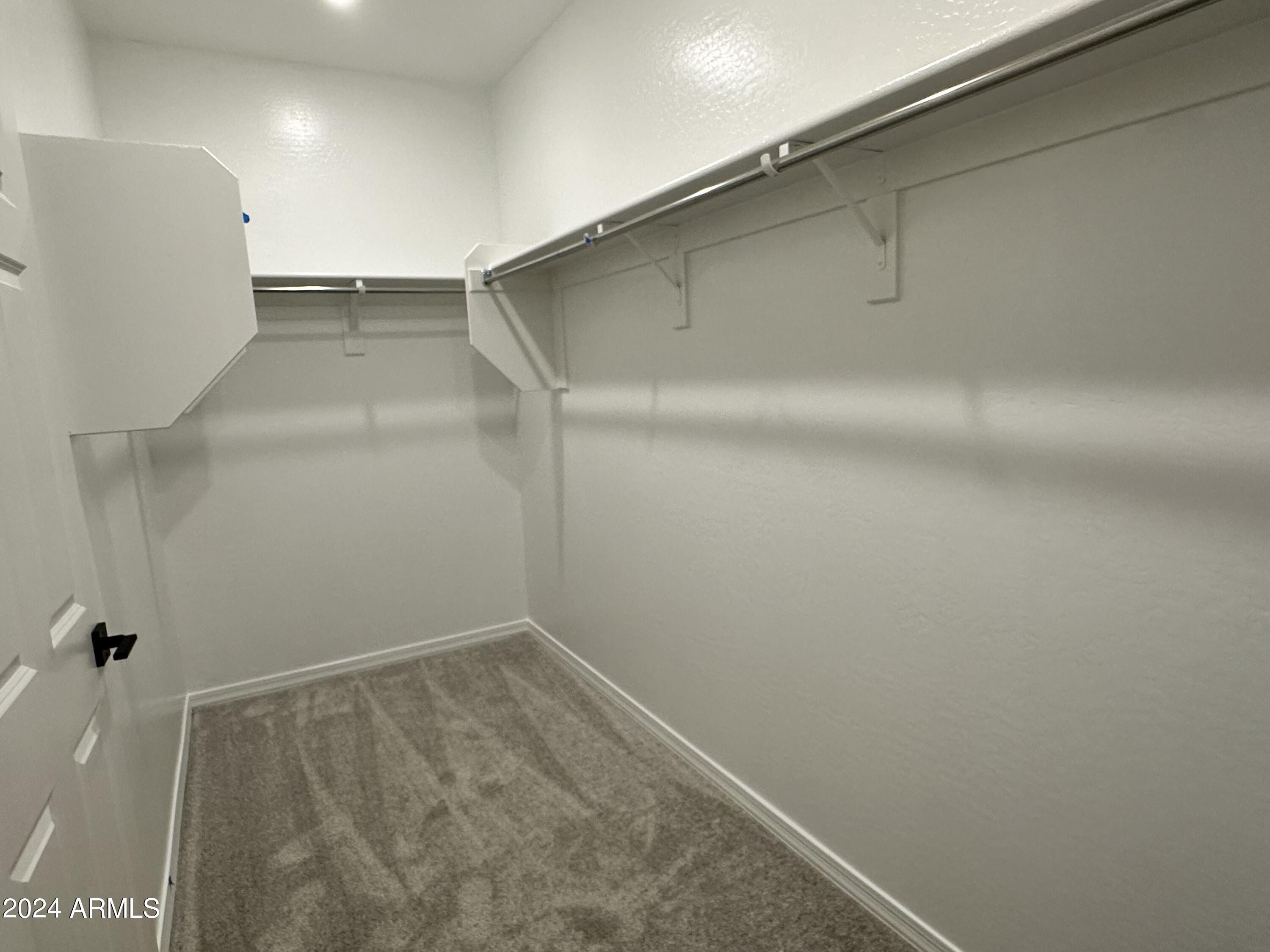 5524 W THURMAN Drive