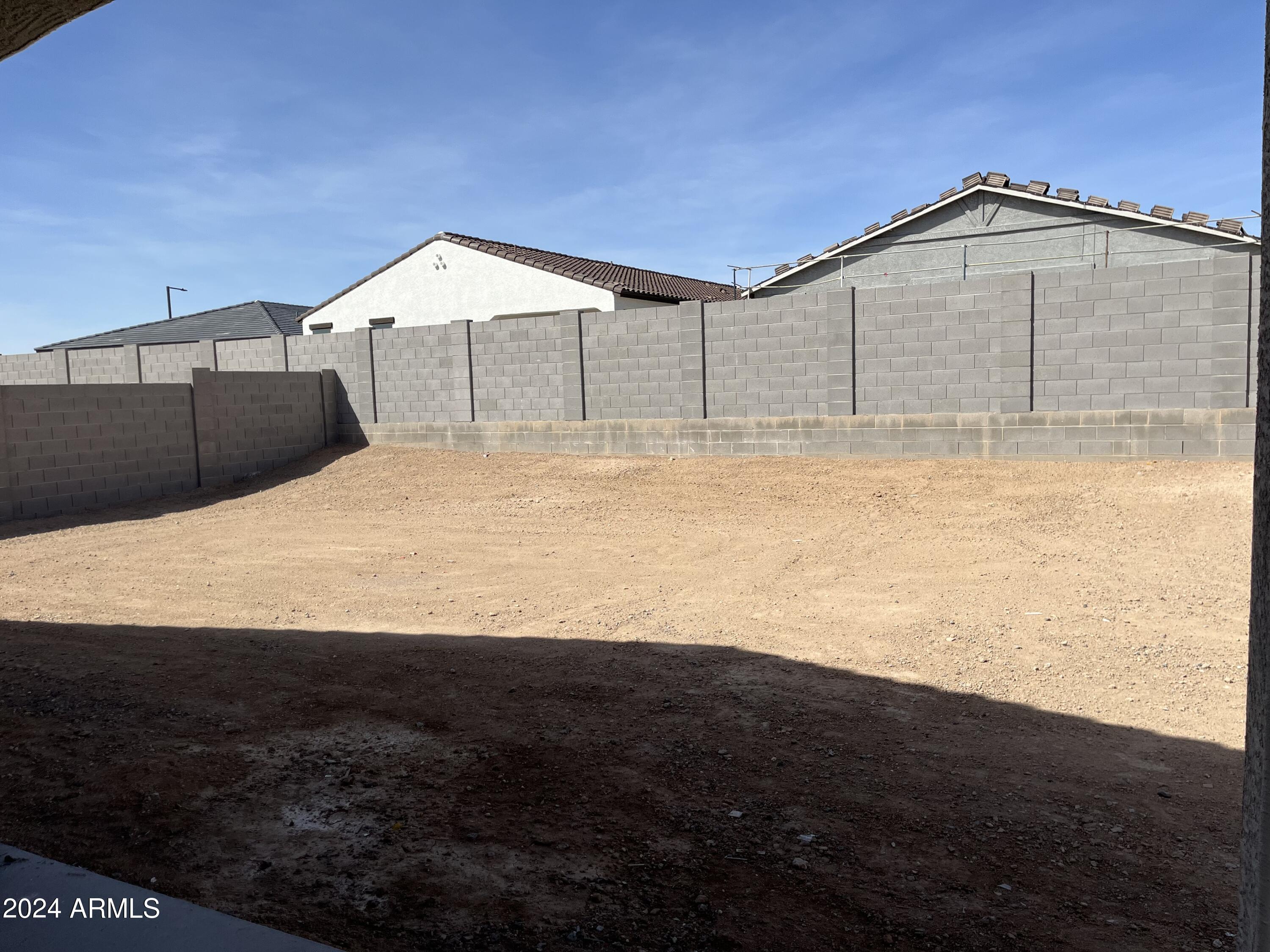 24082 W HUNTINGTON Drive