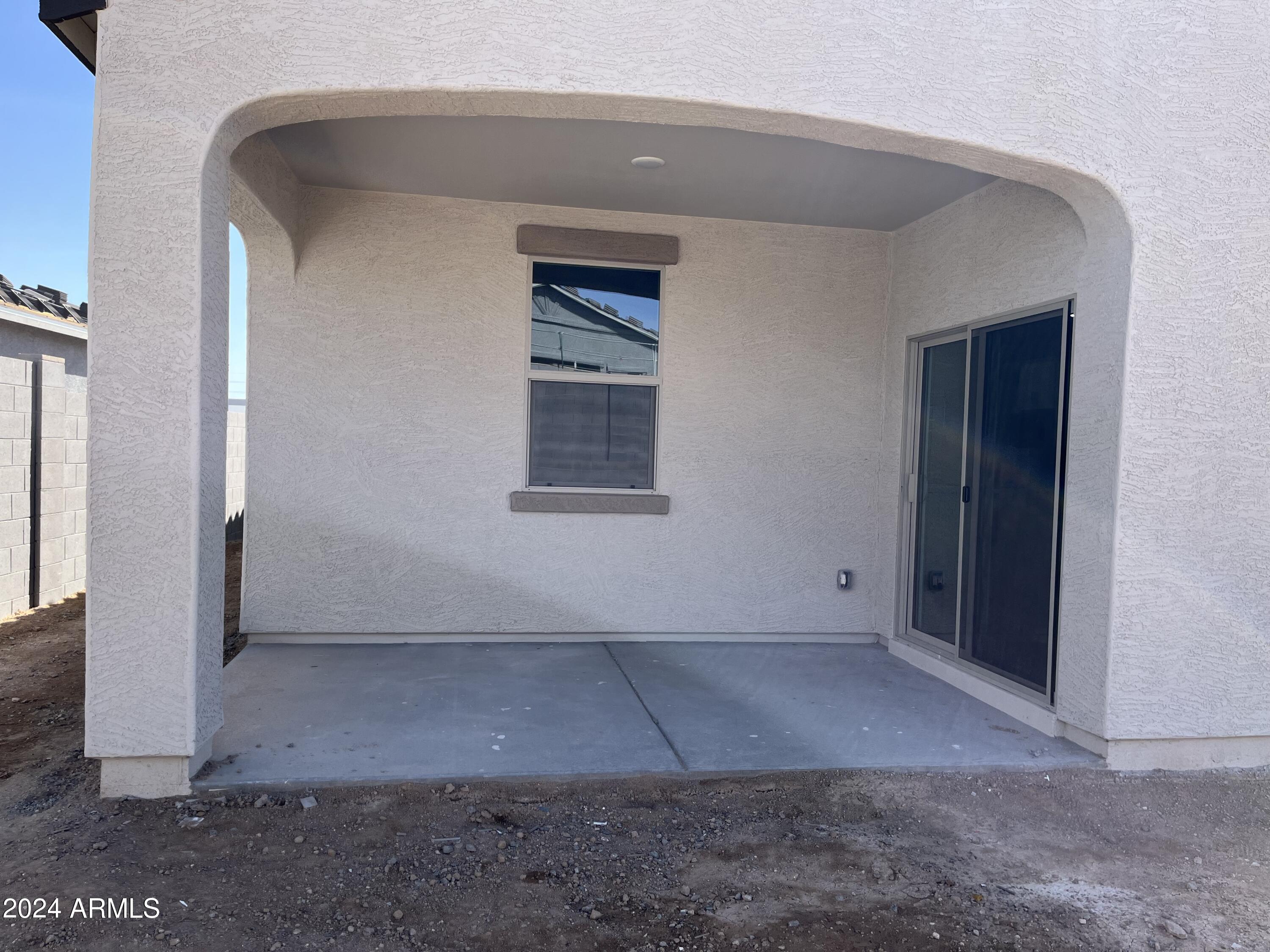 24082 W HUNTINGTON Drive