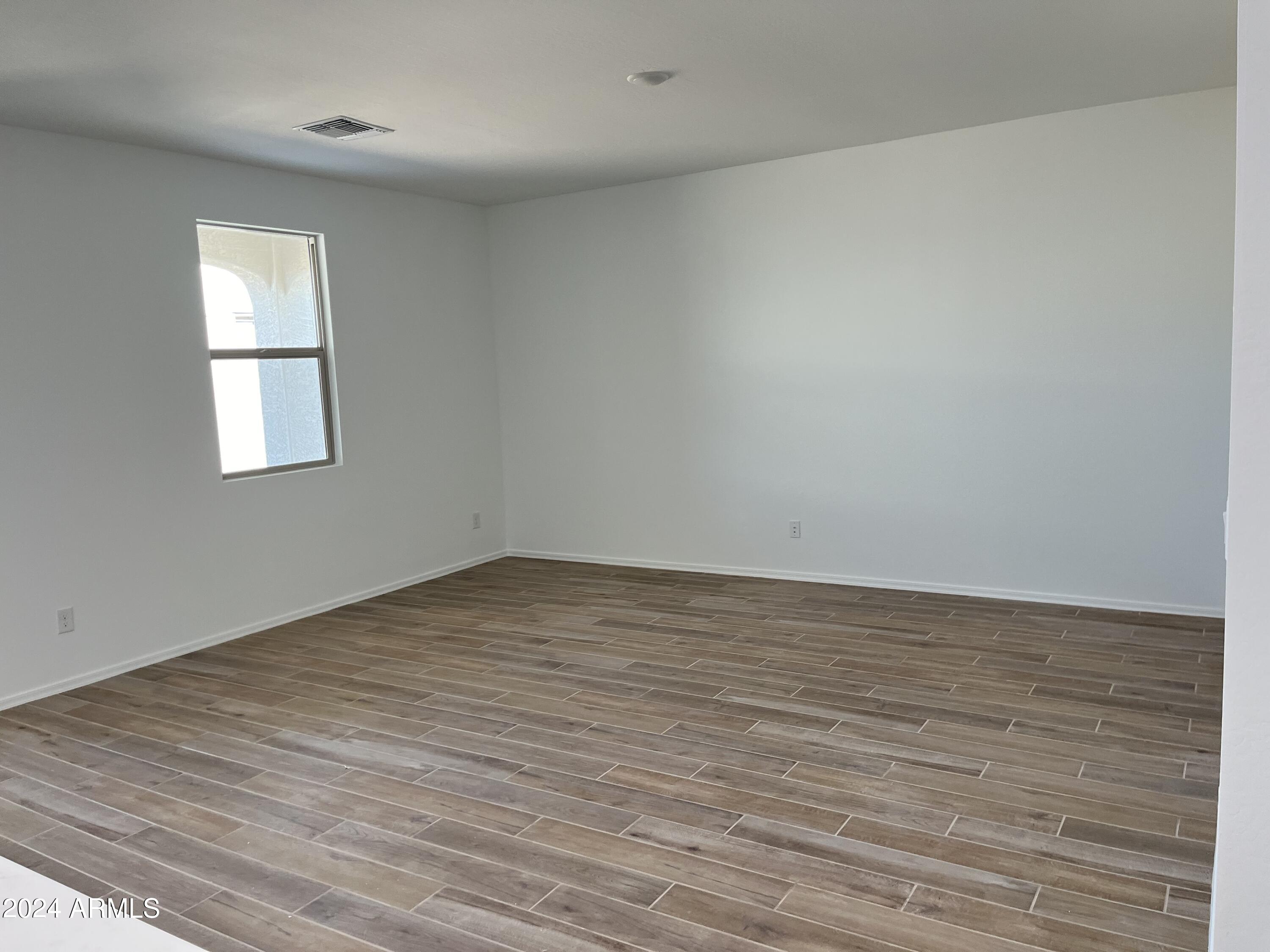 24082 W HUNTINGTON Drive