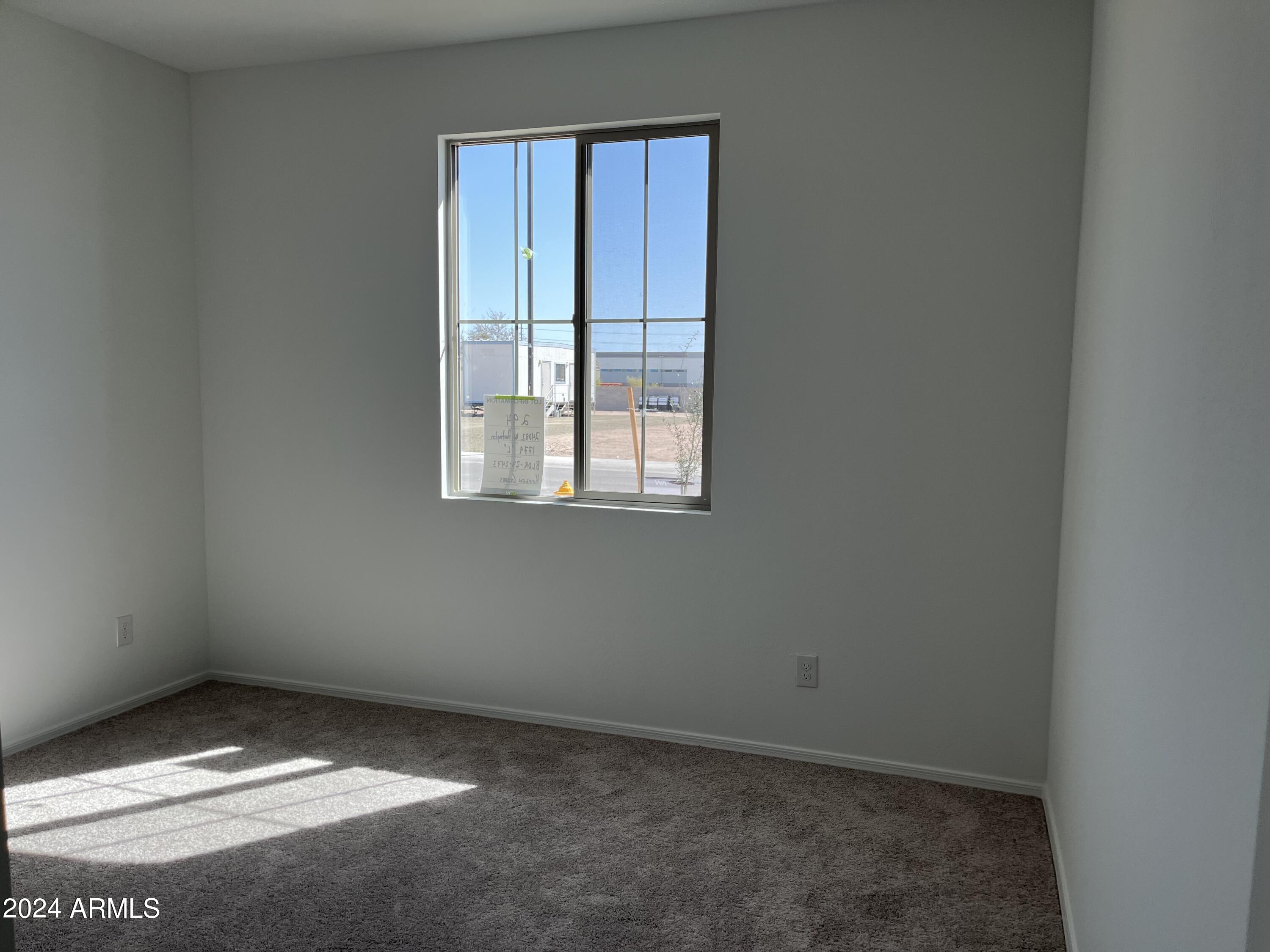 24082 W HUNTINGTON Drive