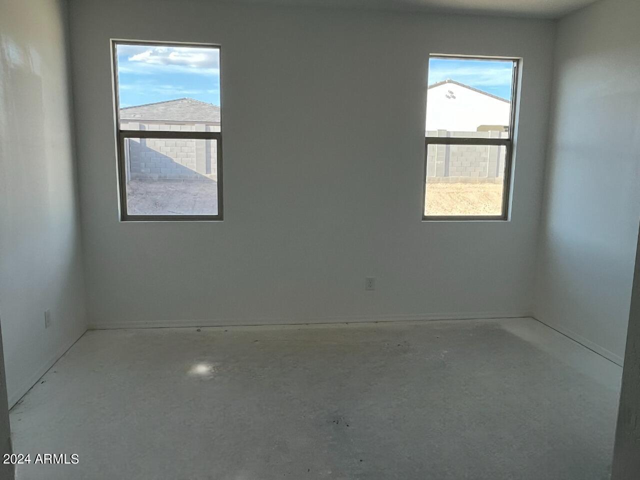 24090 W HUNTINGTON Drive