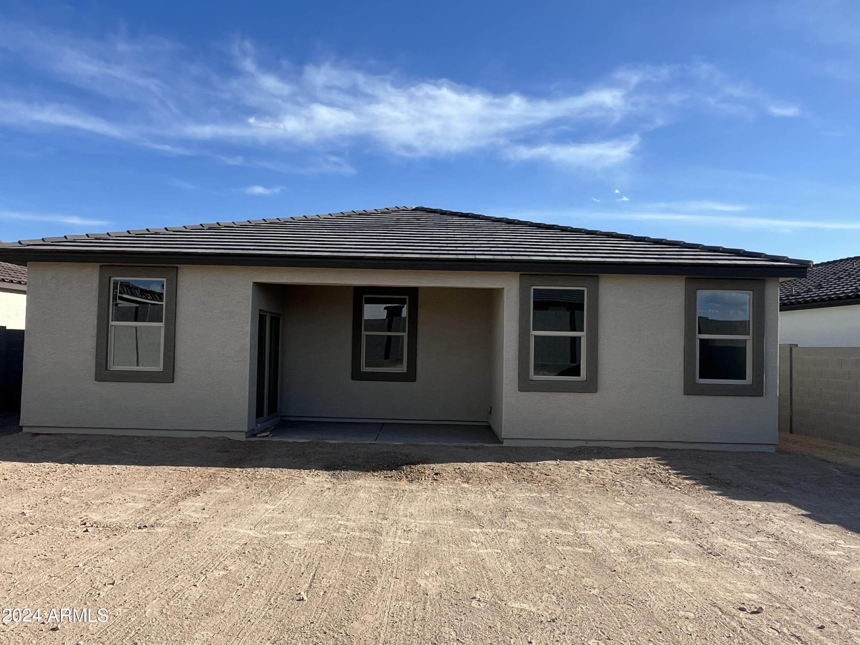 24090 W HUNTINGTON Drive