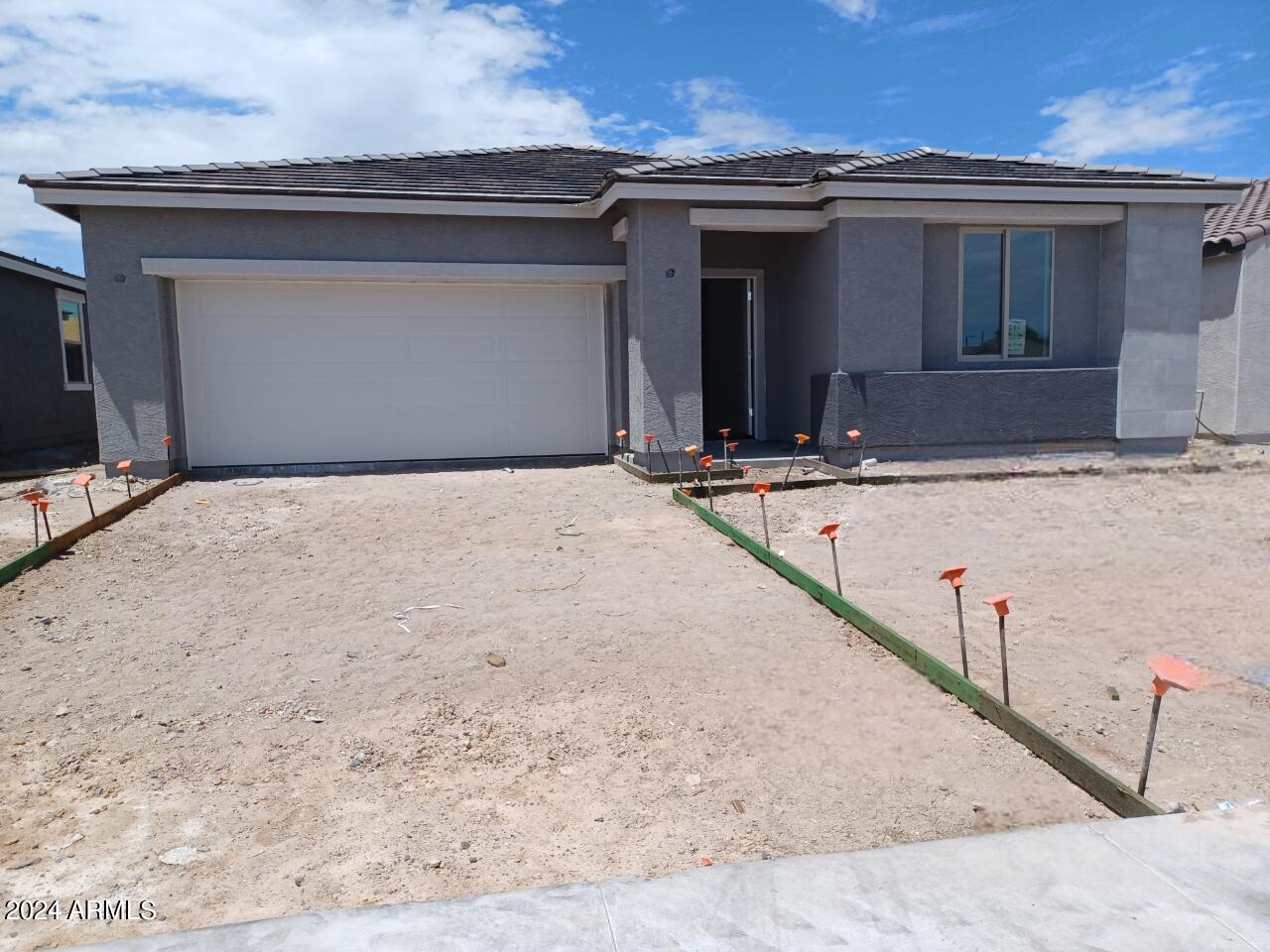 24080 W HIDALGO Avenue