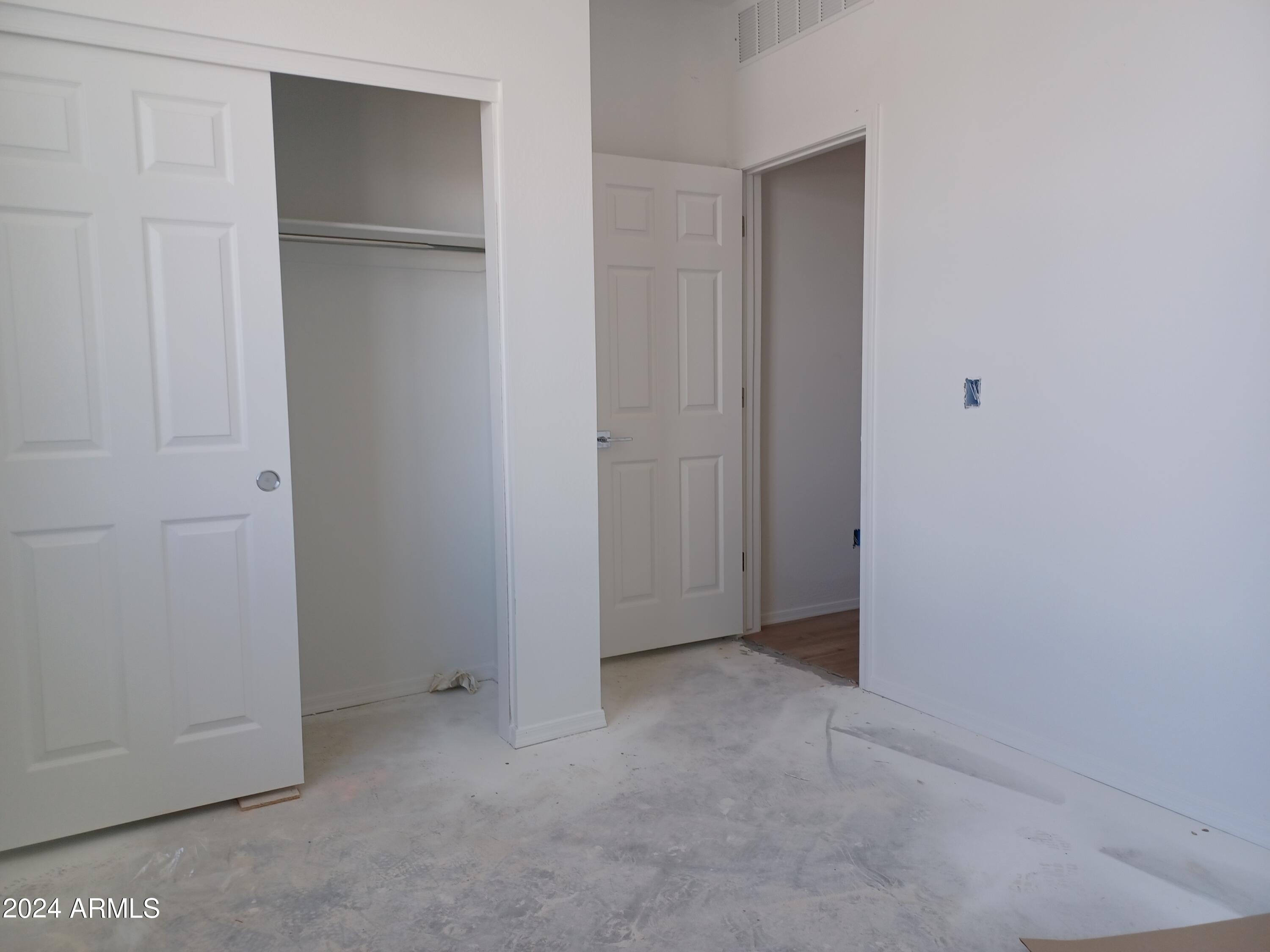 24080 W HIDALGO Avenue