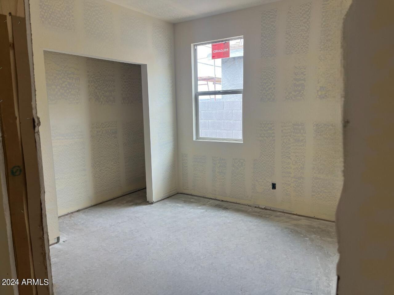 24077 W HIDALGO Avenue