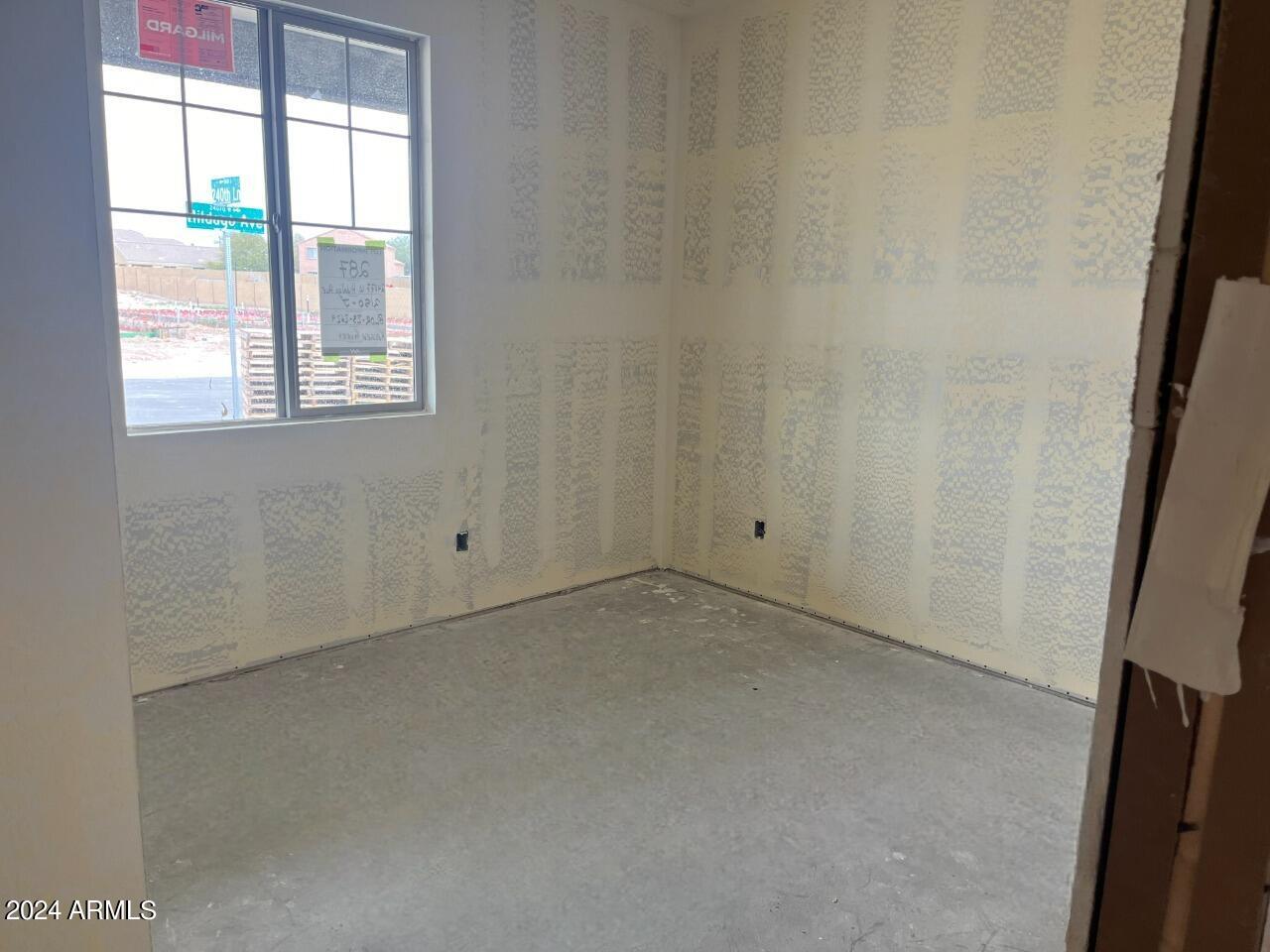 24077 W HIDALGO Avenue