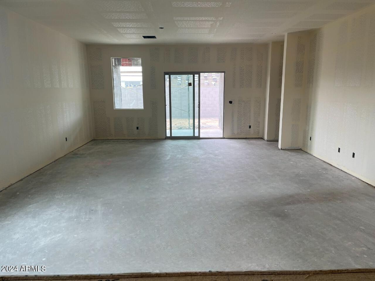 24077 W HIDALGO Avenue