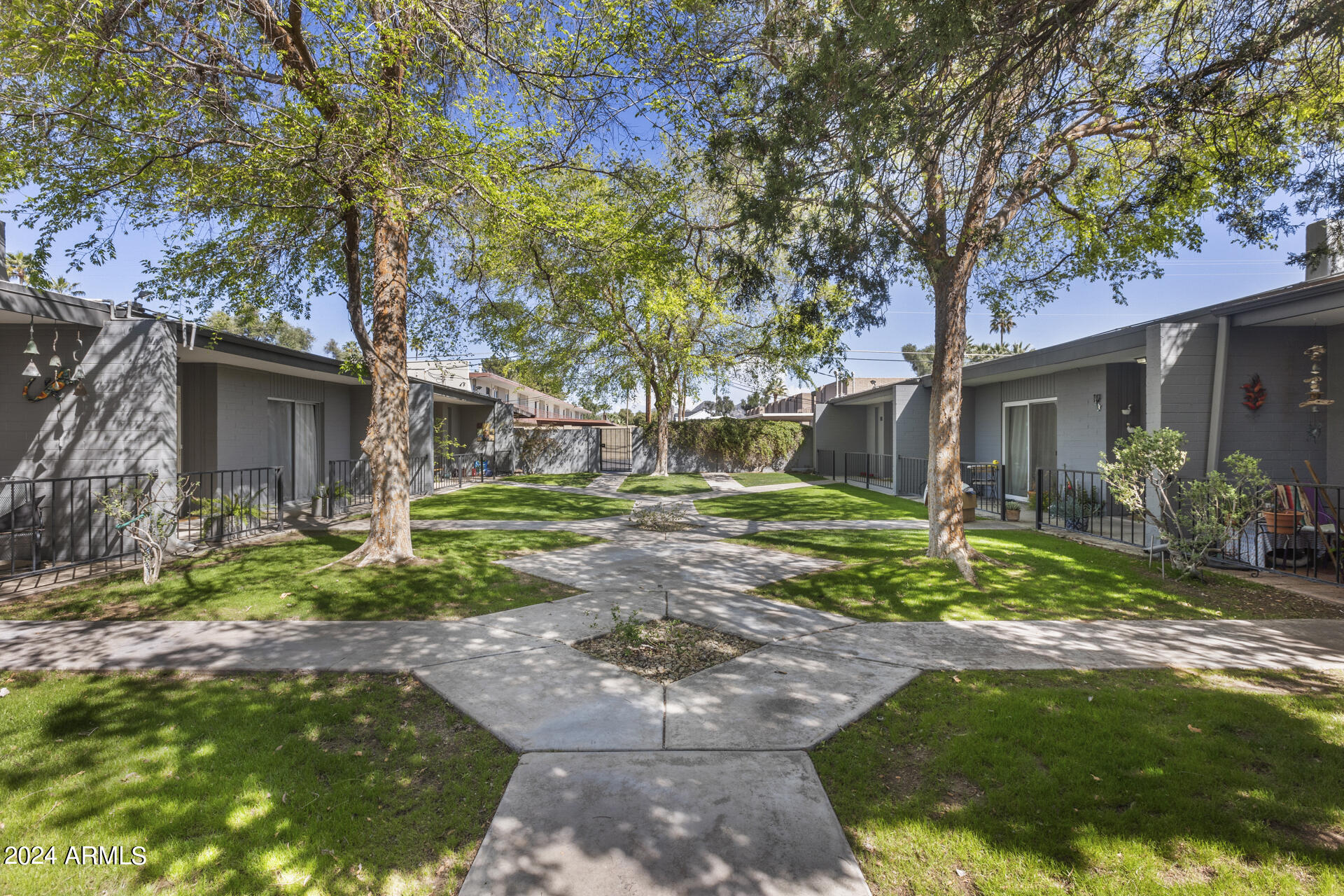 3660 E MONTECITO Avenue # 16