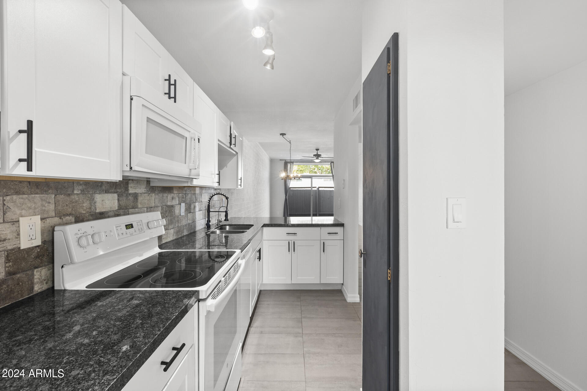 3660 E MONTECITO Avenue # 16