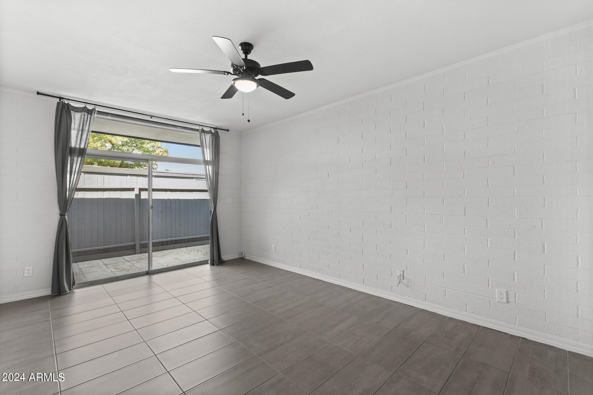 3660 E MONTECITO Avenue # 16
