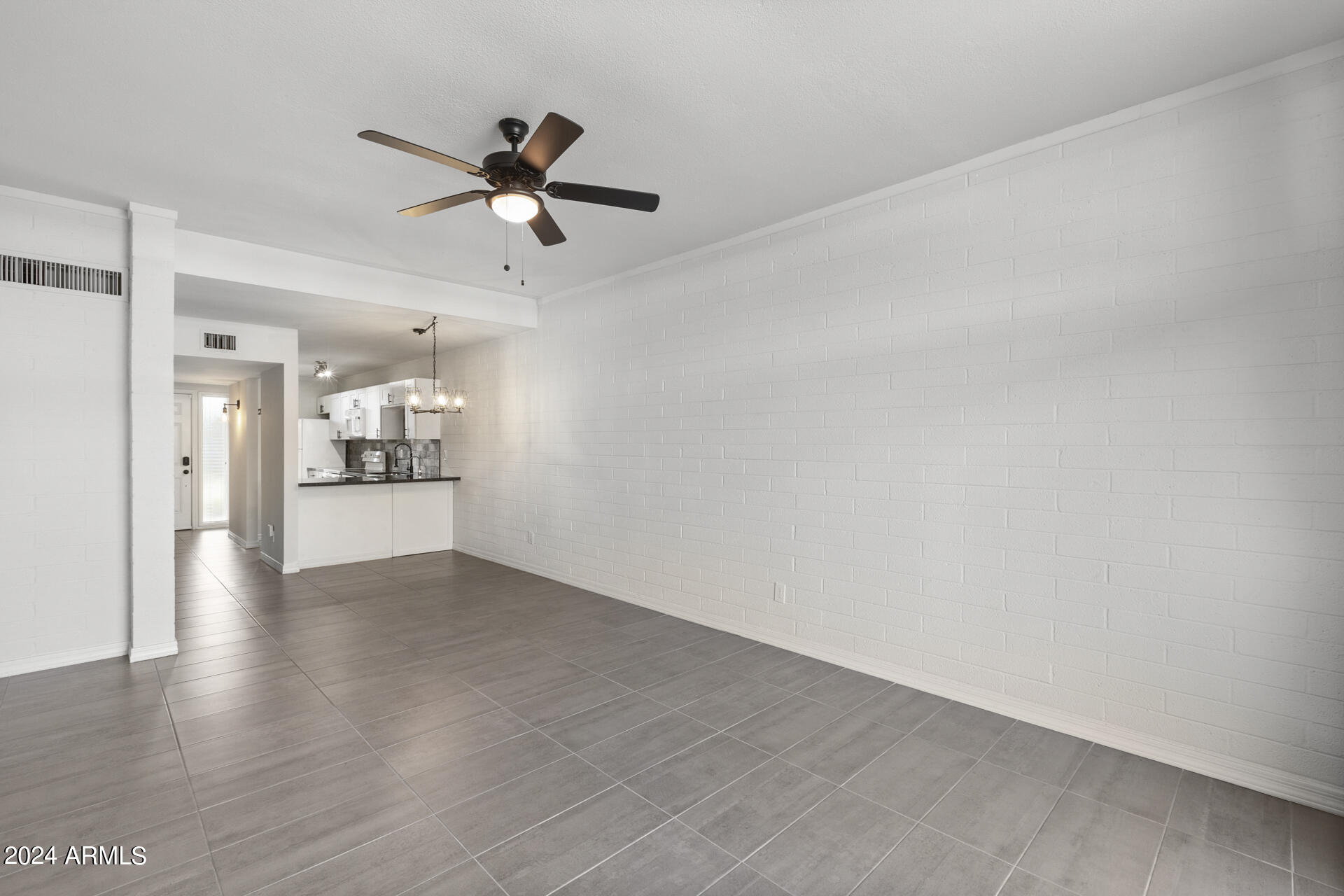 3660 E MONTECITO Avenue # 16
