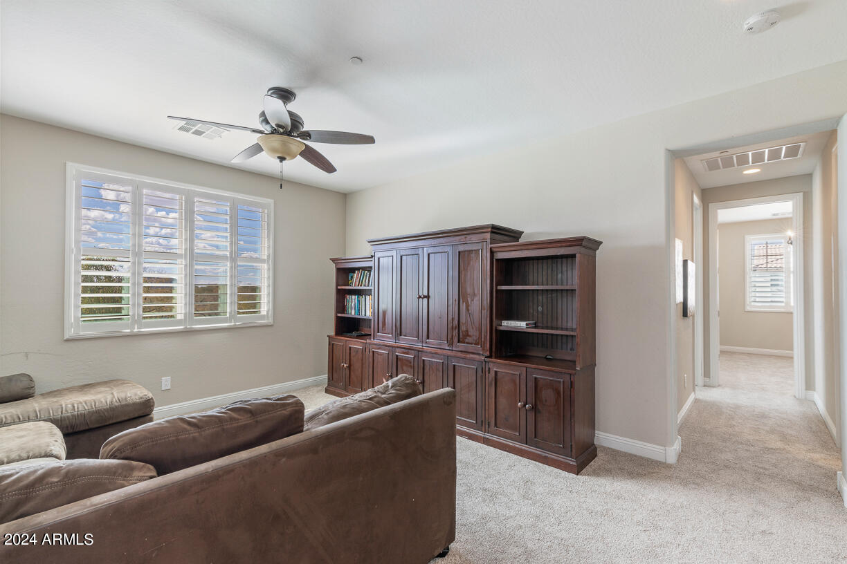 3705 E CAT BALUE Drive