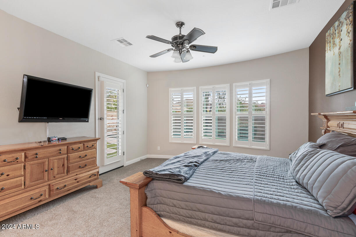 3705 E CAT BALUE Drive