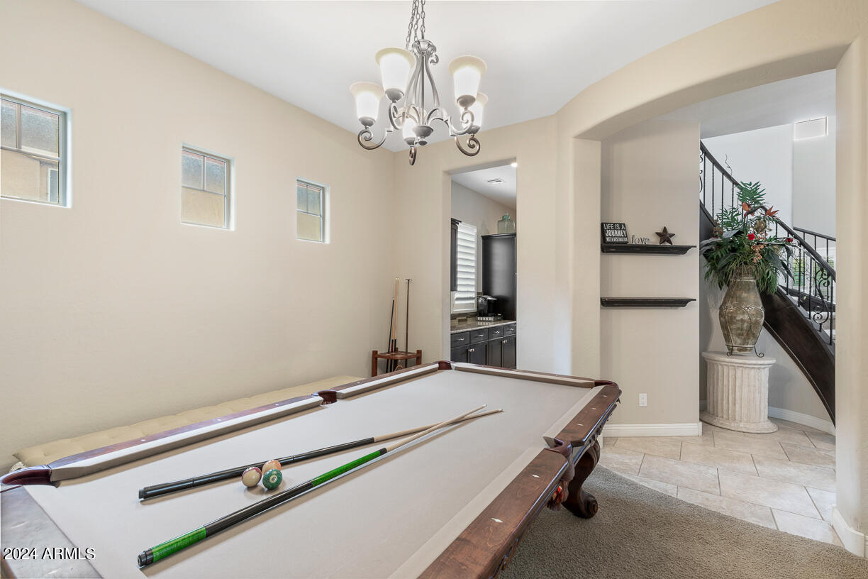 3705 E CAT BALUE Drive