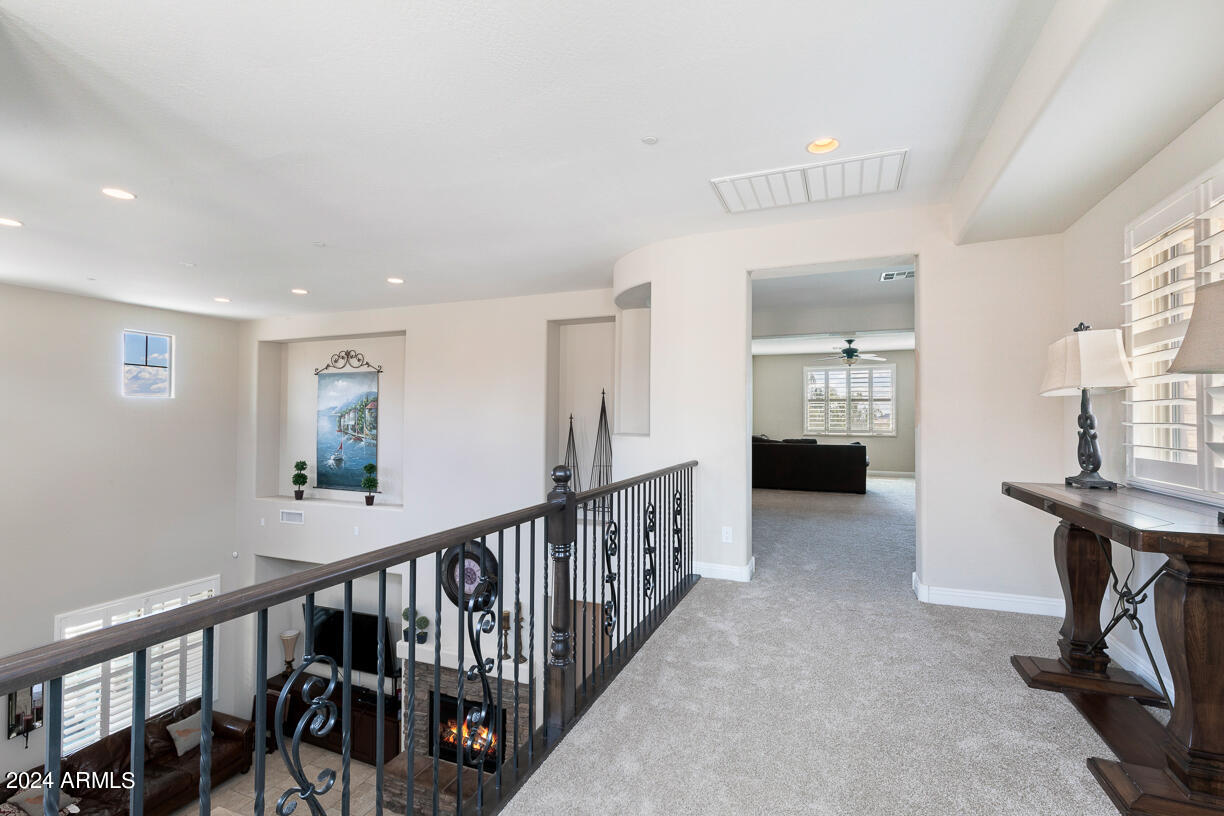3705 E CAT BALUE Drive