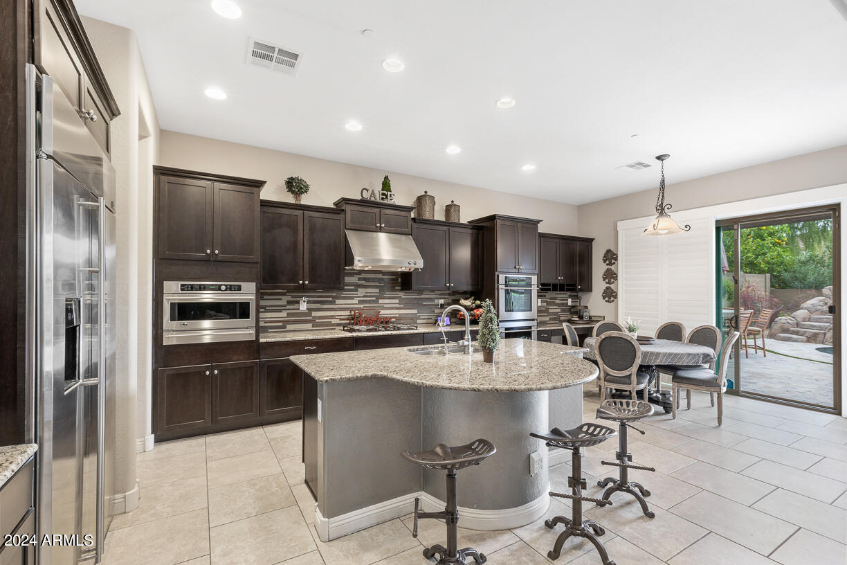 3705 E CAT BALUE Drive