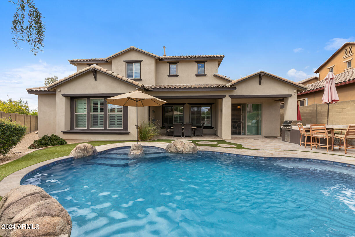 3705 E CAT BALUE Drive
