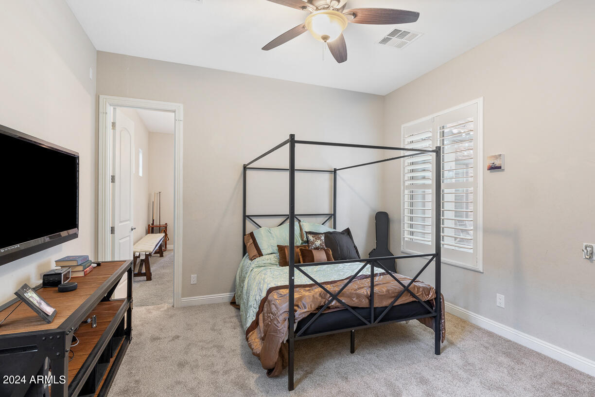 3705 E CAT BALUE Drive