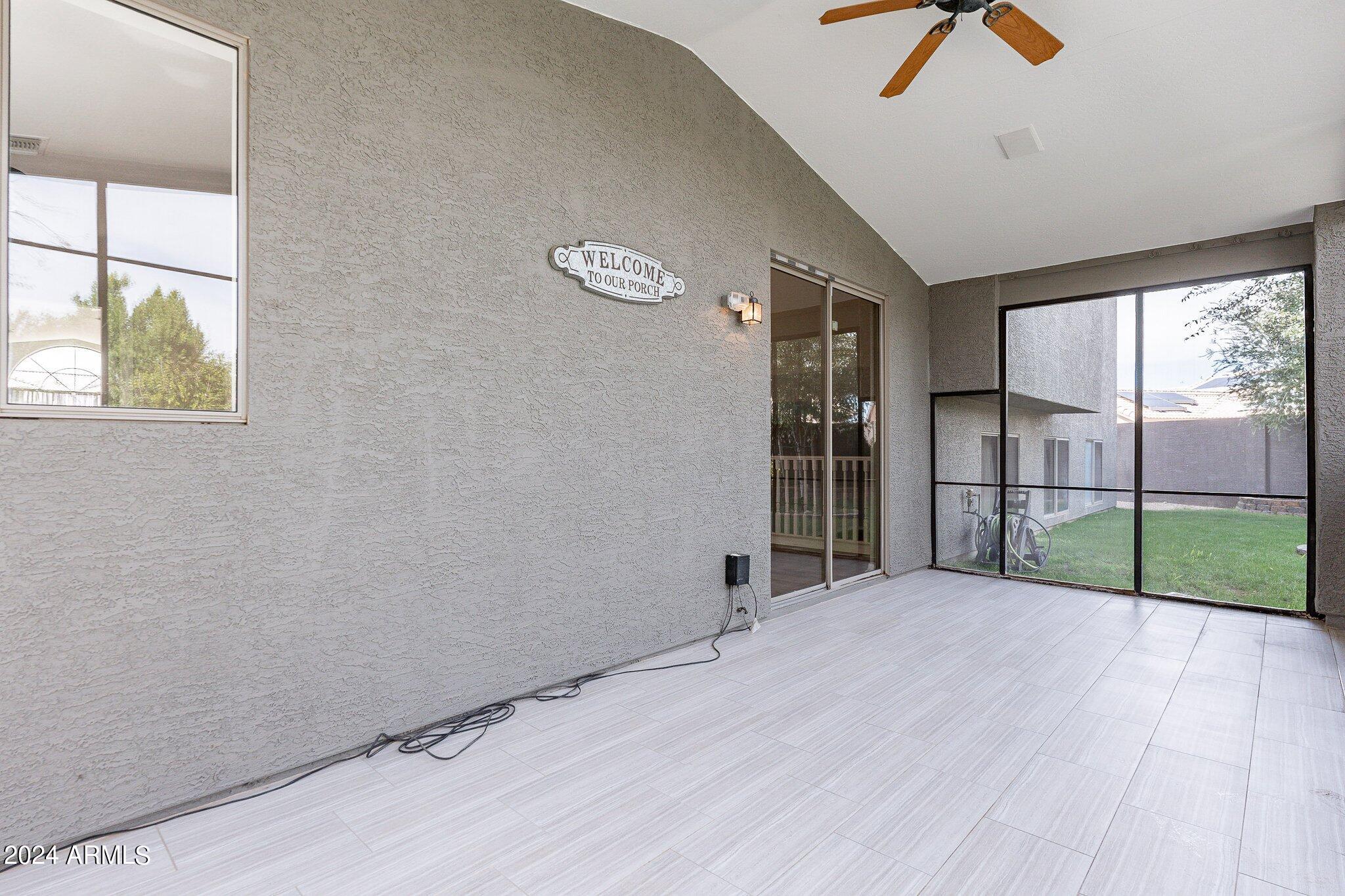 4414 E MORNING VISTA Lane