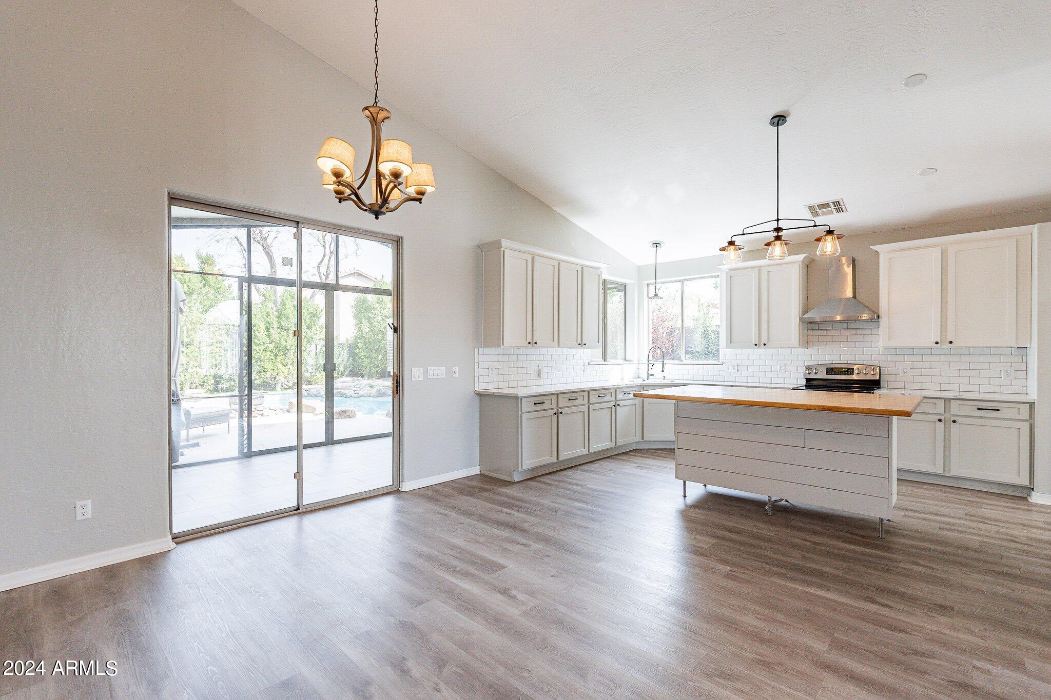 4414 E MORNING VISTA Lane